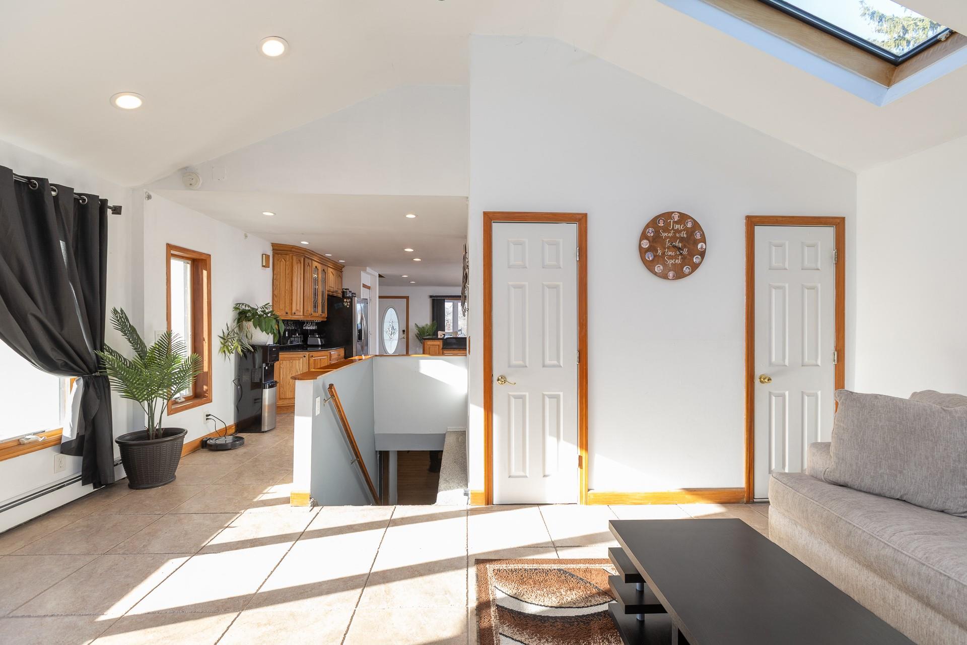 #12 photo, 84 Riverside Avenue, サフォーク郡 Mastic Beach , NY 11951