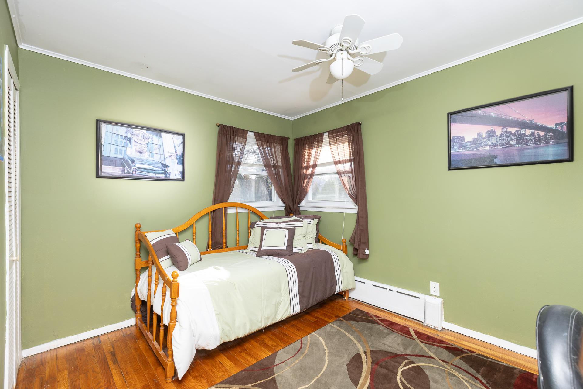 #14 photo, 84 Riverside Avenue, サフォーク郡 Mastic Beach , NY 11951