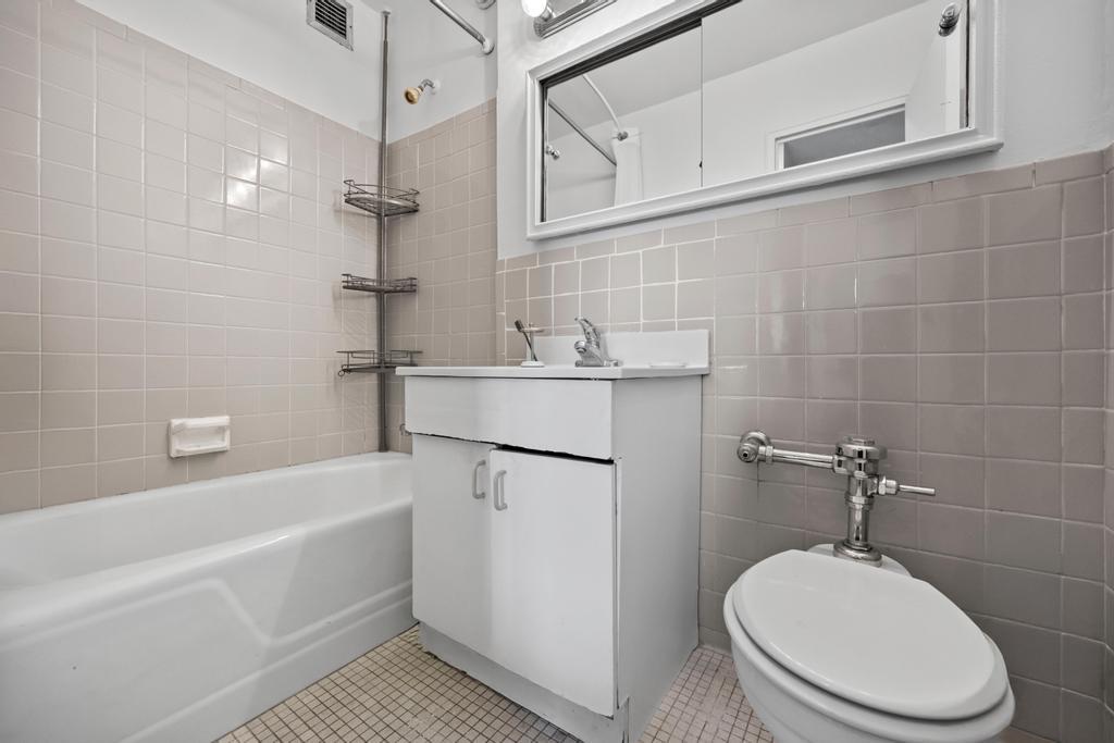 #5 photo, 17520 Wexford Terrace, クイーンズ区 Jamaica Estates , NY 11432