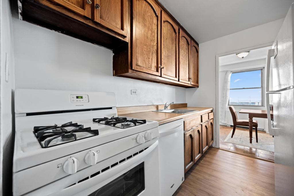 #6 photo, 17520 Wexford Terrace, クイーンズ区 Jamaica Estates , NY 11432