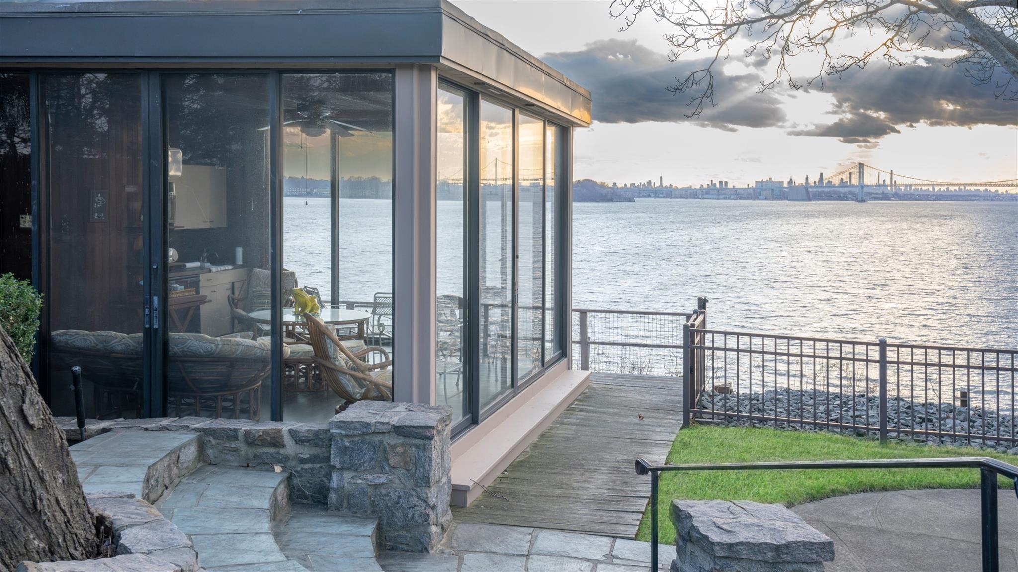 #19 photo, 20 Martin Court, גרייט נק Great Neck , NY 11024