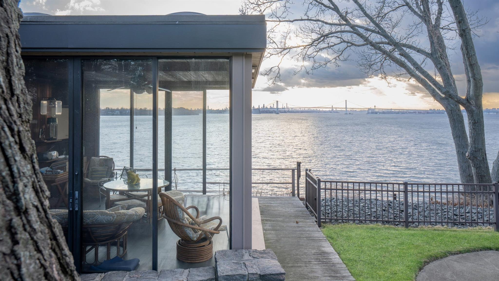 #20 photo, 20 Martin Court, גרייט נק Great Neck , NY 11024