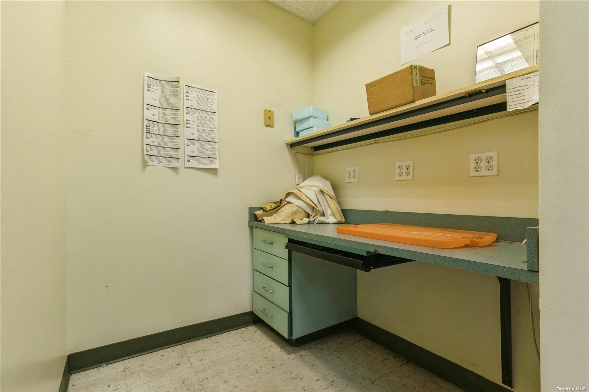 #11 photo, 92-02 Liberty Avenue, クイーンズ区 Ozone Park , NY 11417