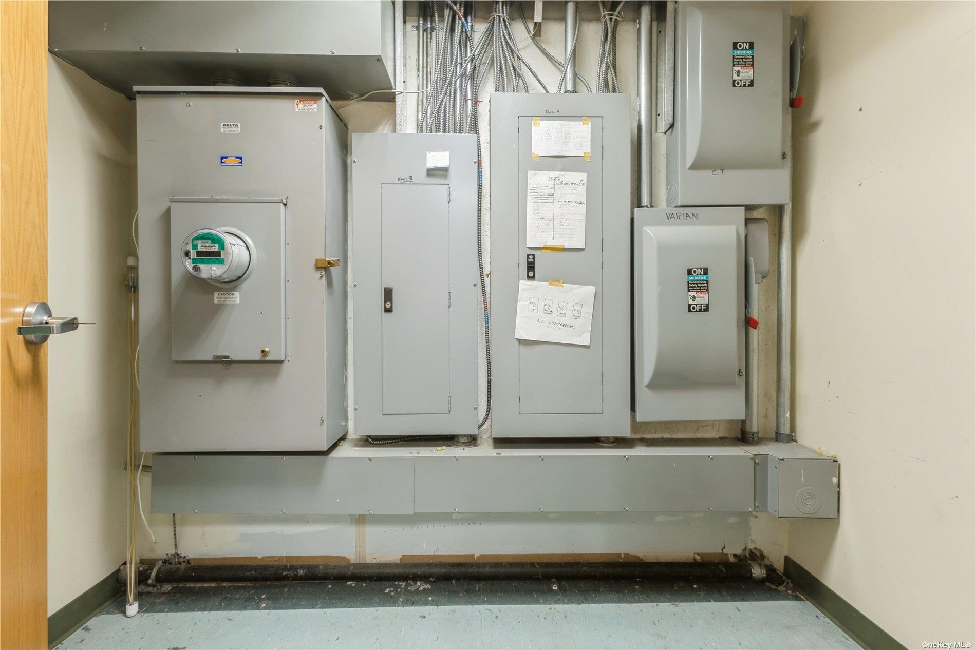 #17 photo, 92-02 Liberty Avenue, クイーンズ区 Ozone Park , NY 11417