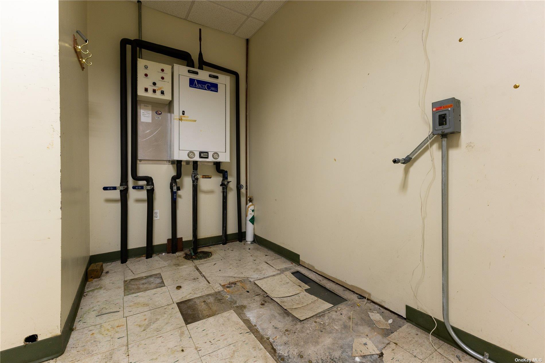 #18 photo, 92-02 Liberty Avenue, クイーンズ区 Ozone Park , NY 11417