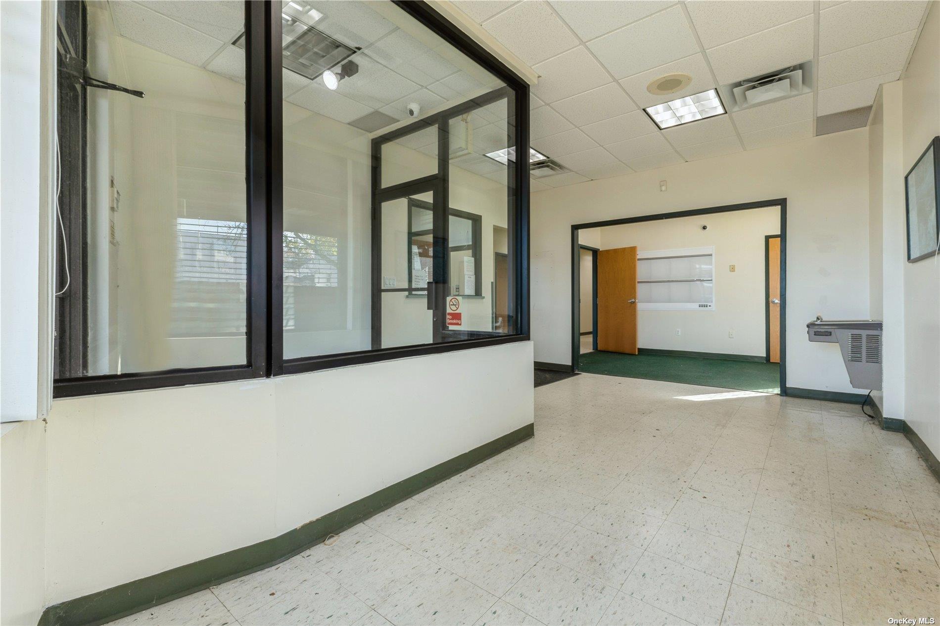 #5 photo, 92-02 Liberty Avenue, クイーンズ区 Ozone Park , NY 11417