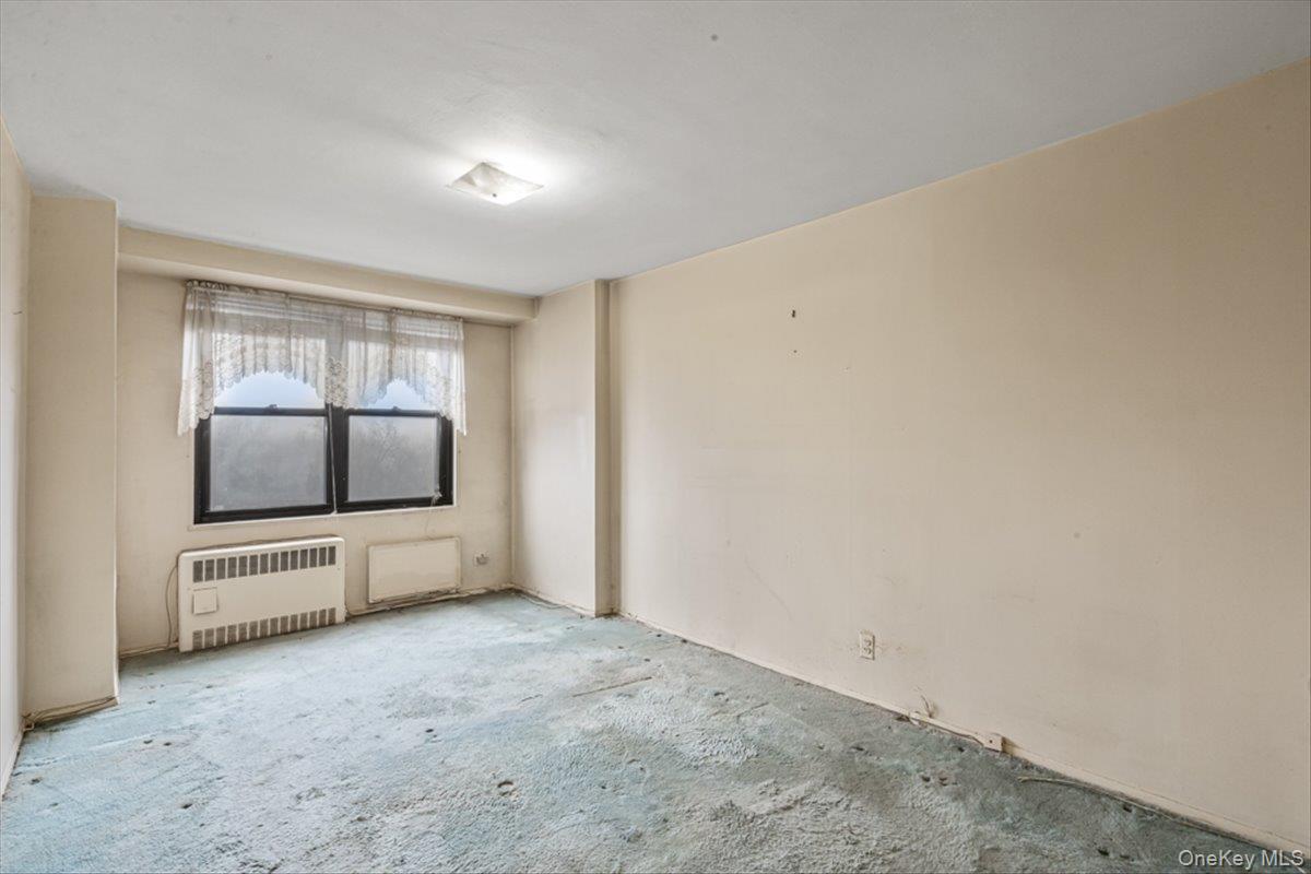 #11 photo, 90-50 Union Turnpike, Glendale , NY 11385