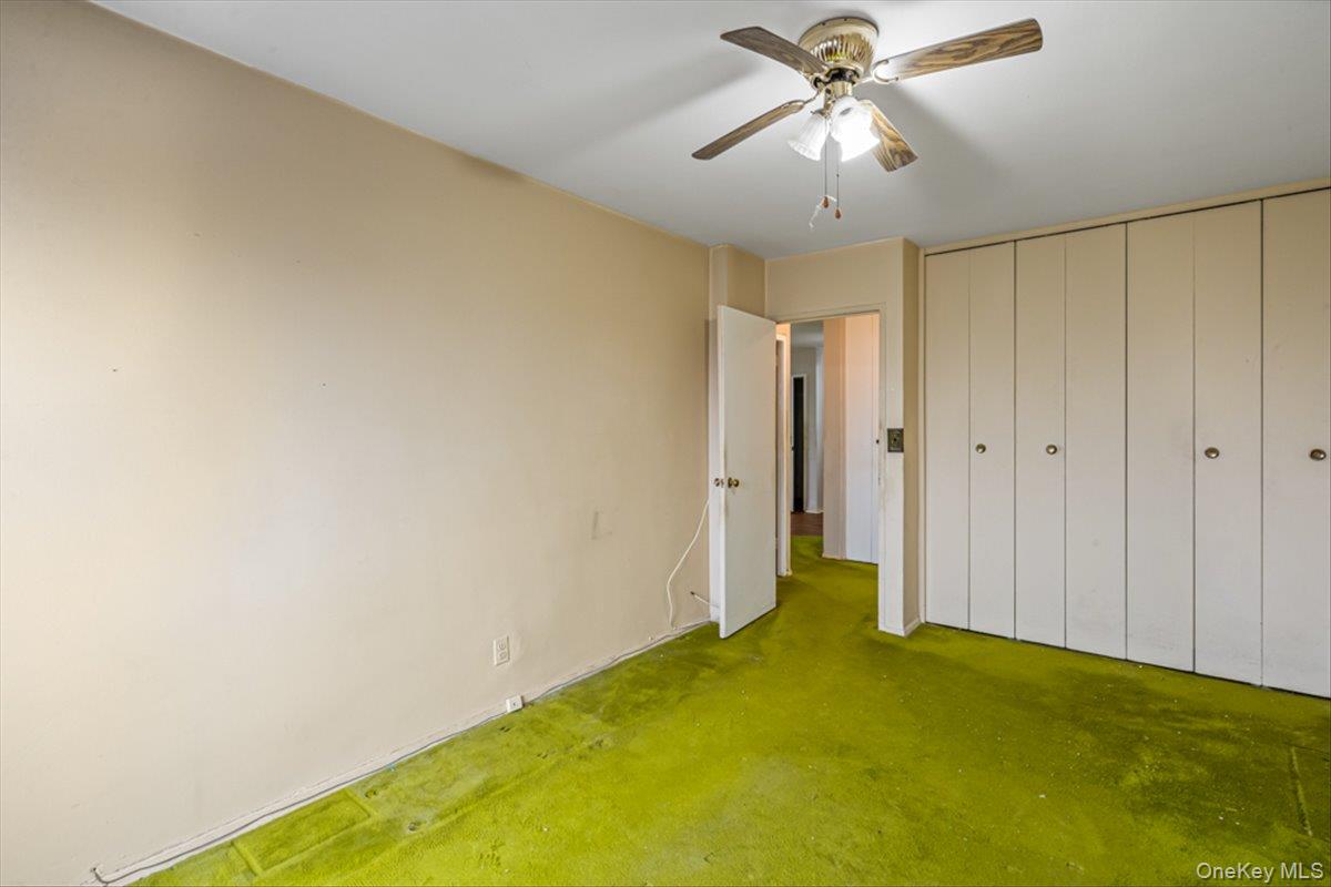 #18 photo, 90-50 Union Turnpike, Glendale , NY 11385