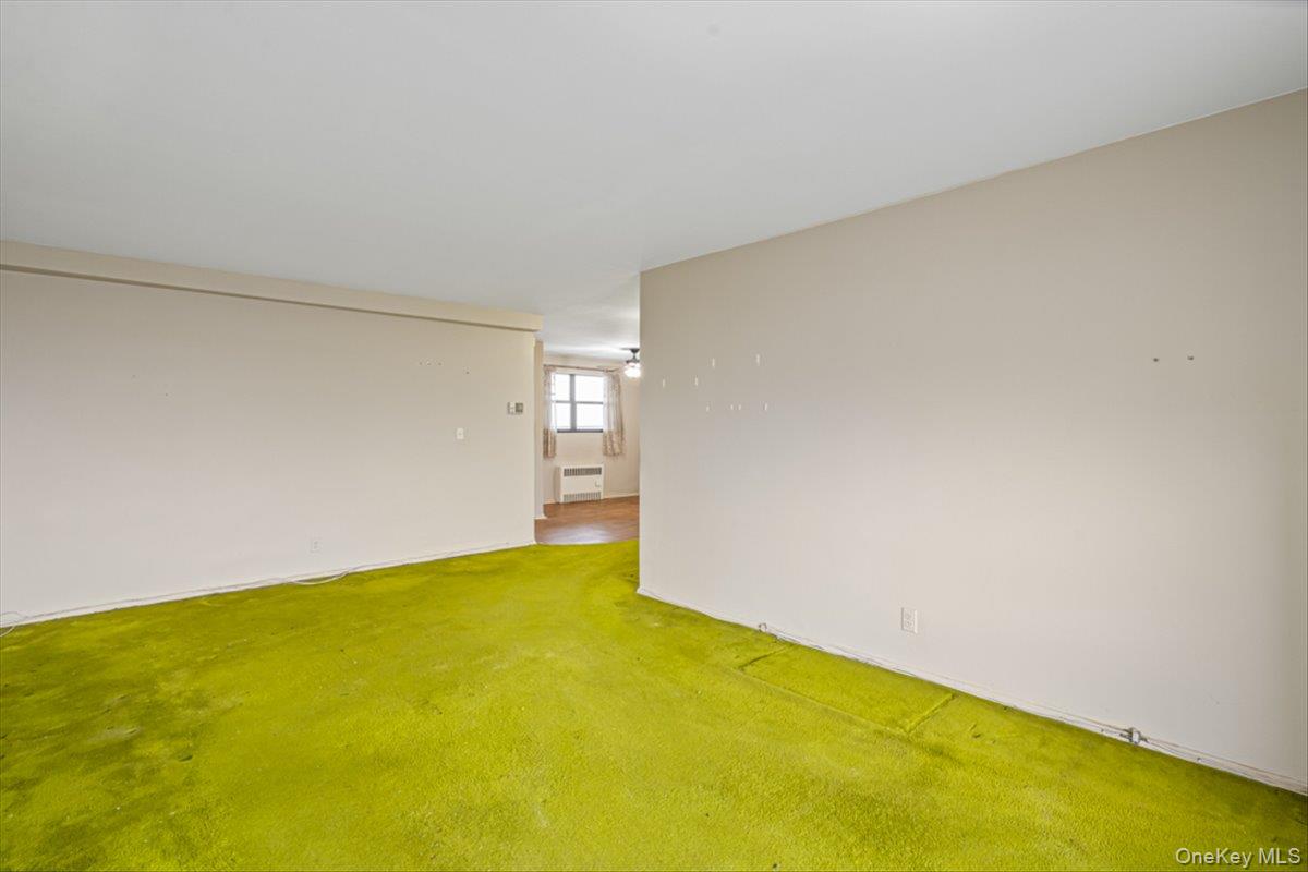 #7 photo, 90-50 Union Turnpike, Glendale , NY 11385