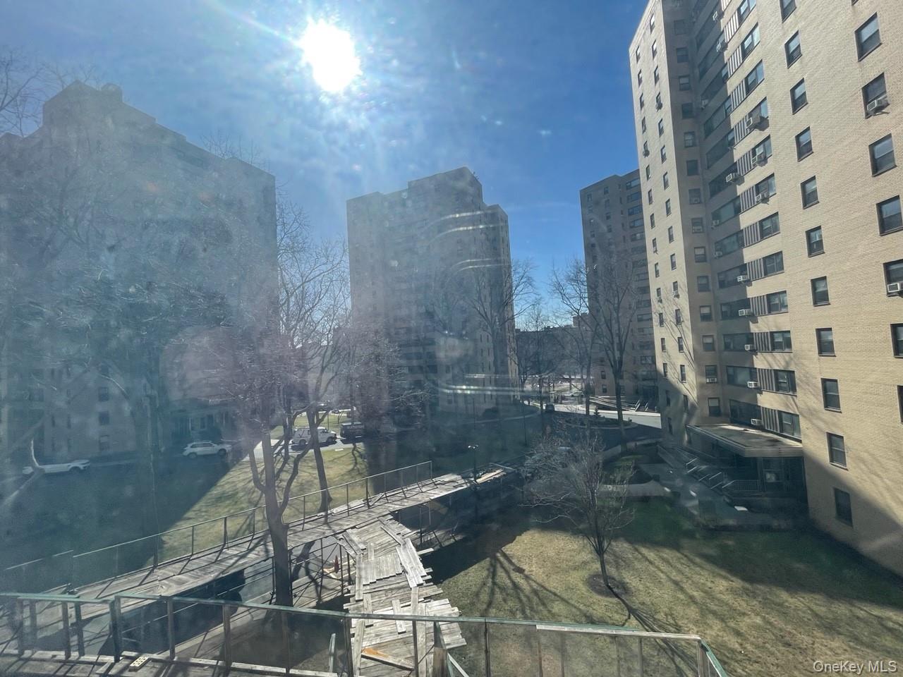 #7 photo, 3 Fordham Hill Oval, ブロンクス区 Bronx , NY 10458