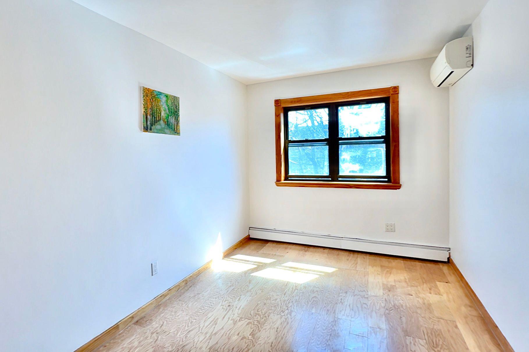 #11 photo, 144-34 37th Ave, Flushing , NY 11354