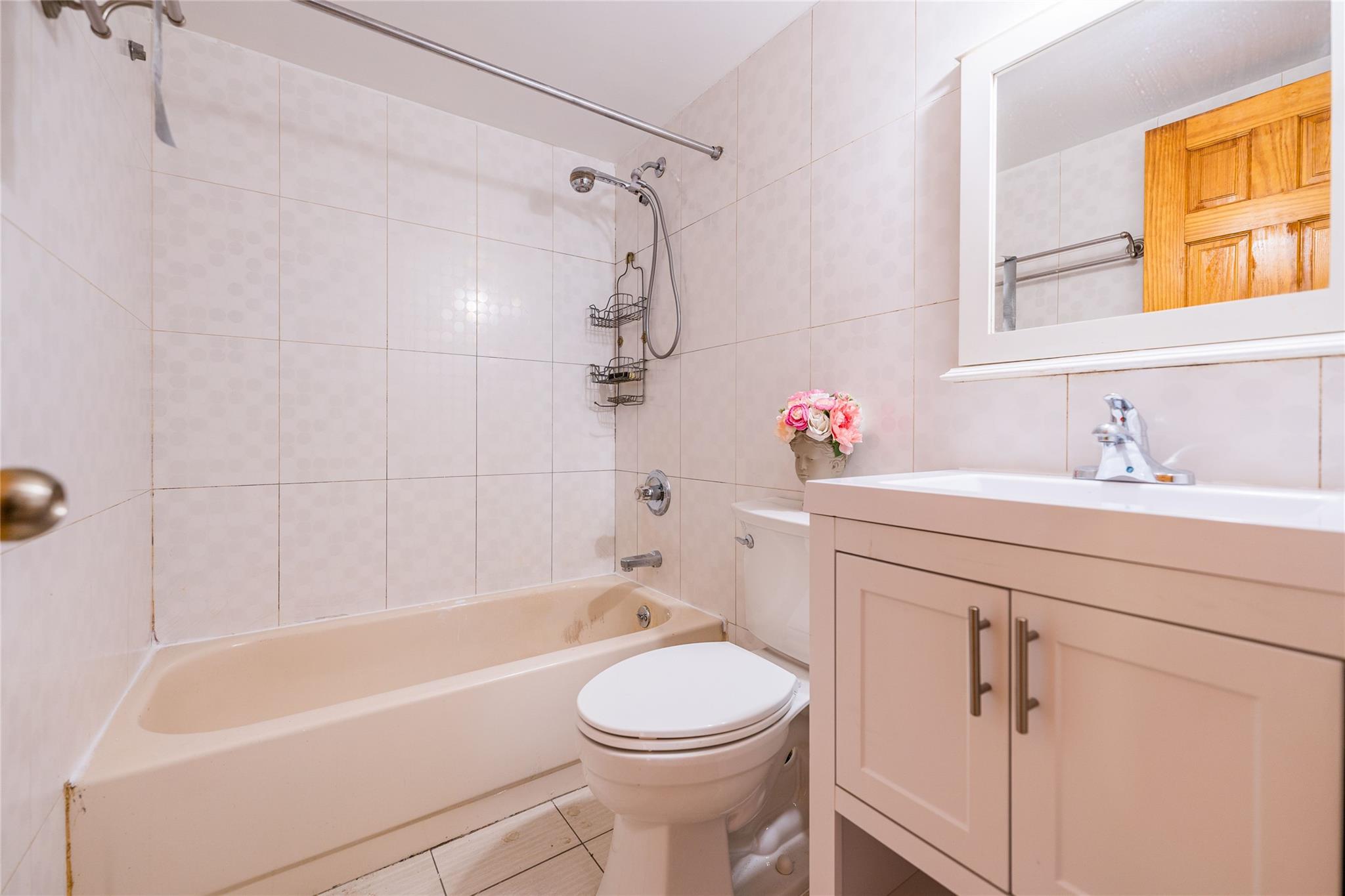 #12 photo, 144-34 37th Ave, Flushing , NY 11354