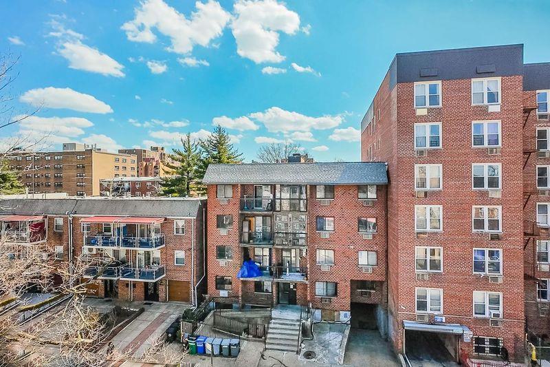 #13 photo, 144-34 37th Ave, Flushing , NY 11354