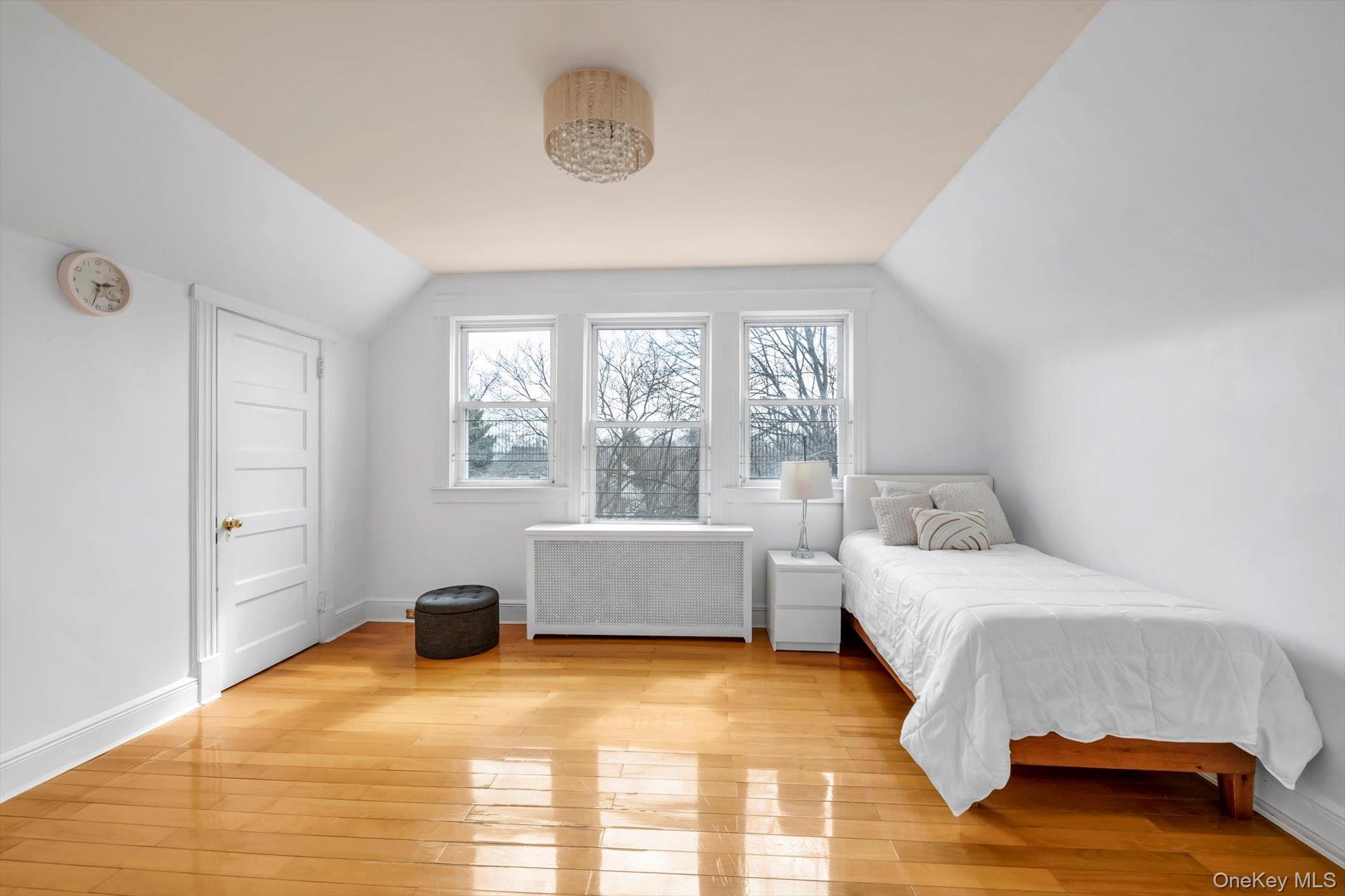 #13 photo, 39-25 Murray Street, クイーンズ区 Flushing , NY 11354