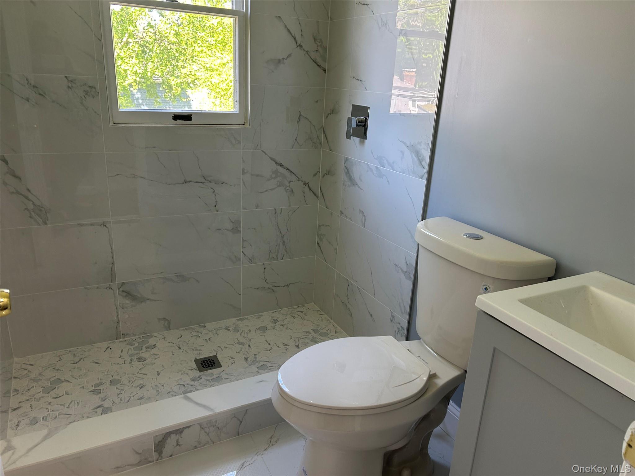 #9 photo, Centereach, サフォーク郡 Centereach , NY 11720