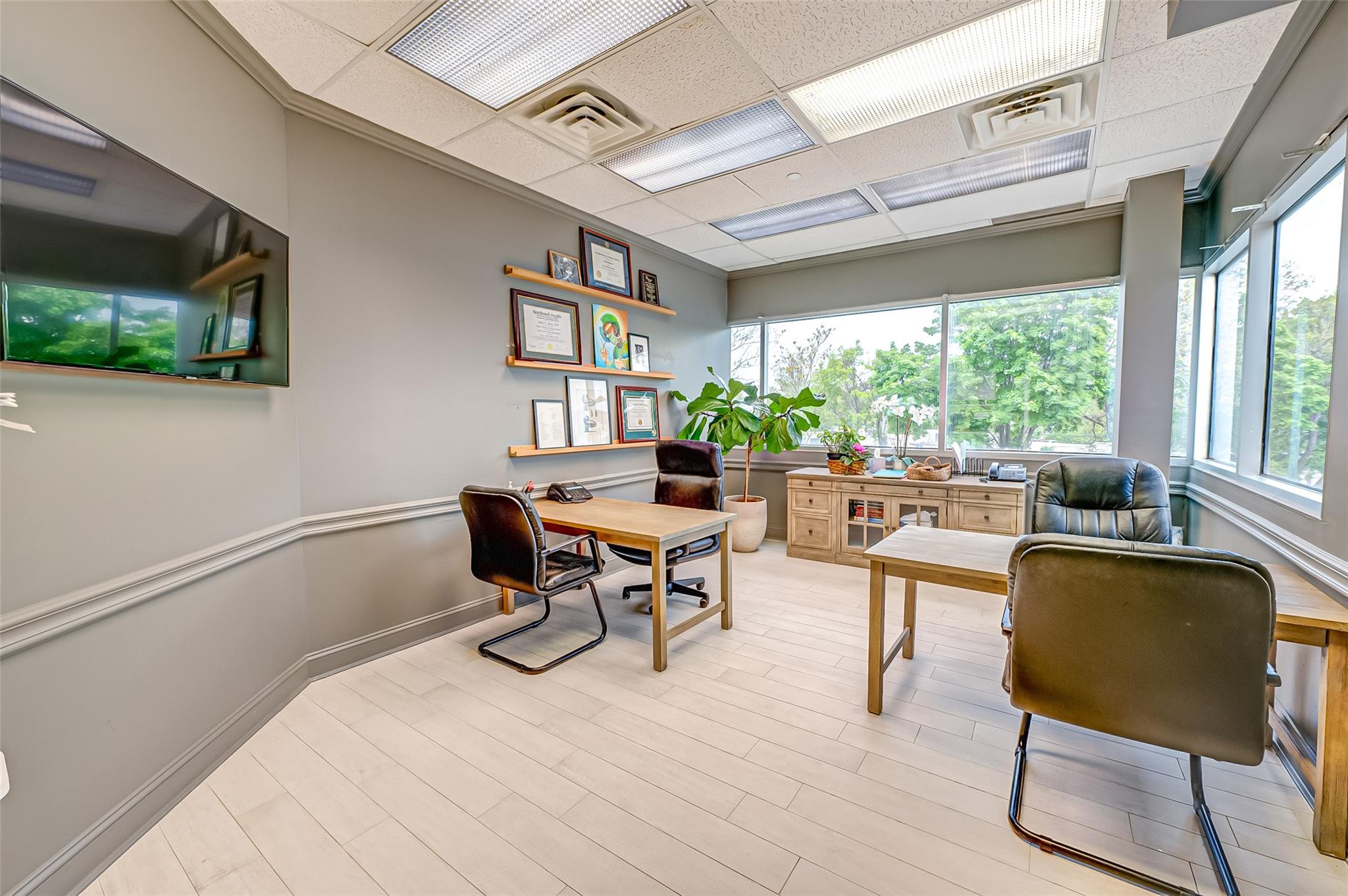 #12 photo, 775 Park Avenue, サフォーク郡 Huntington , NY 11743