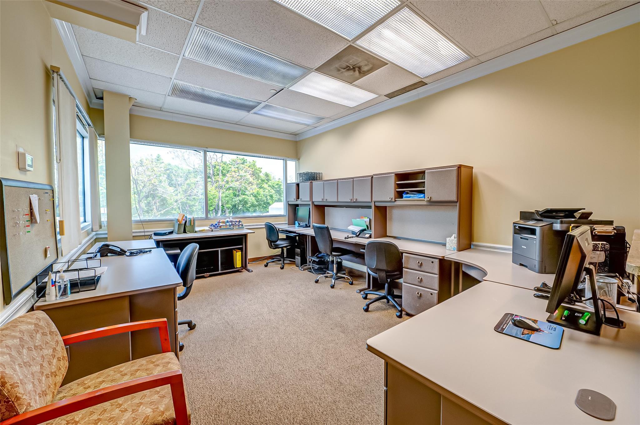 #20 photo, 775 Park Avenue, サフォーク郡 Huntington , NY 11743