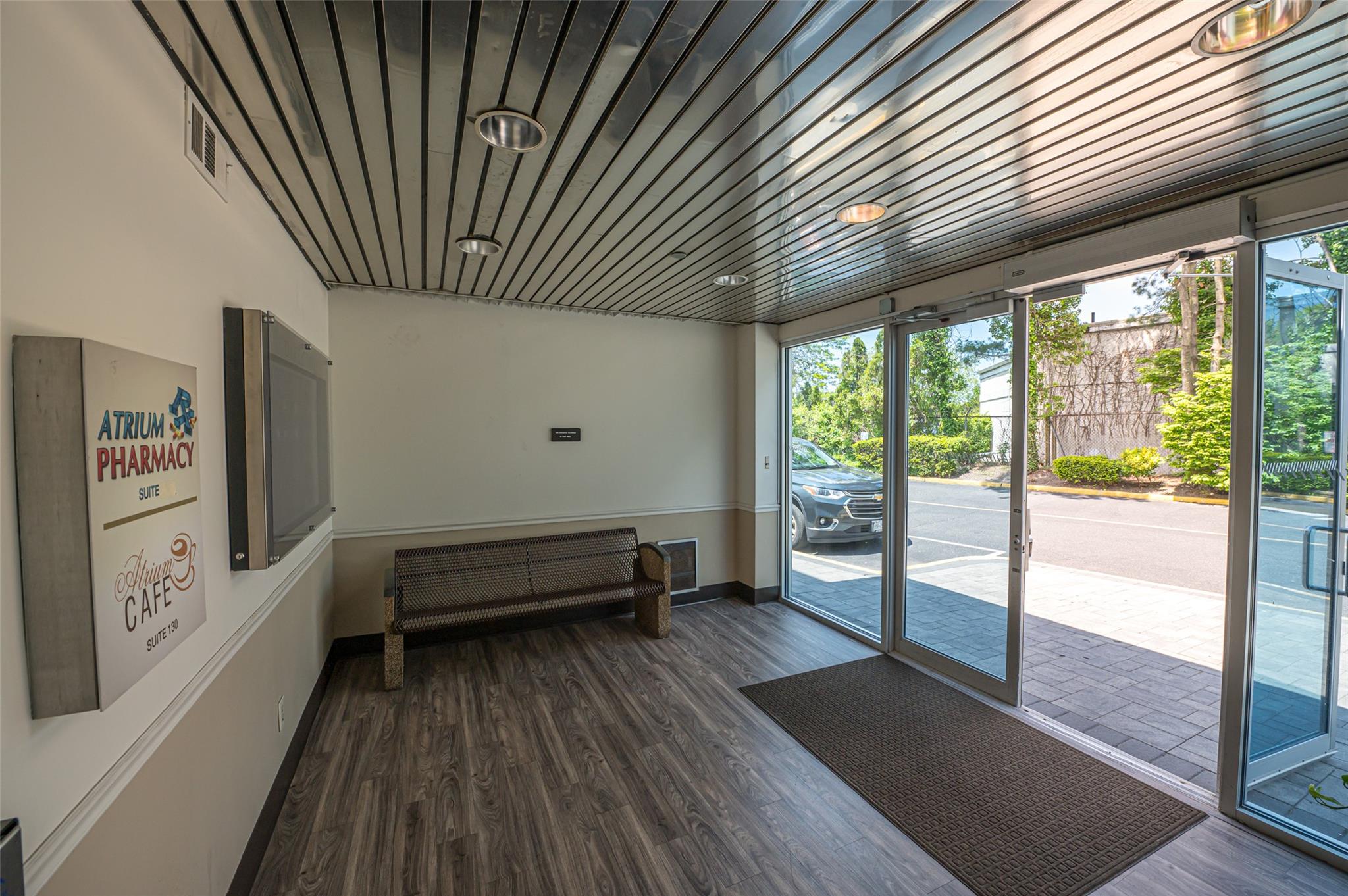 #4 photo, 775 Park Avenue, サフォーク郡 Huntington , NY 11743