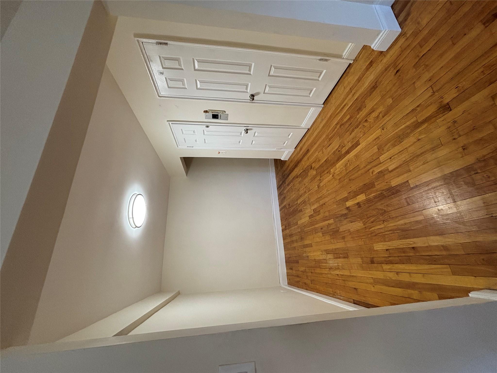 #4 photo, 142-20 41 Avenue, Flushing , NY 11355