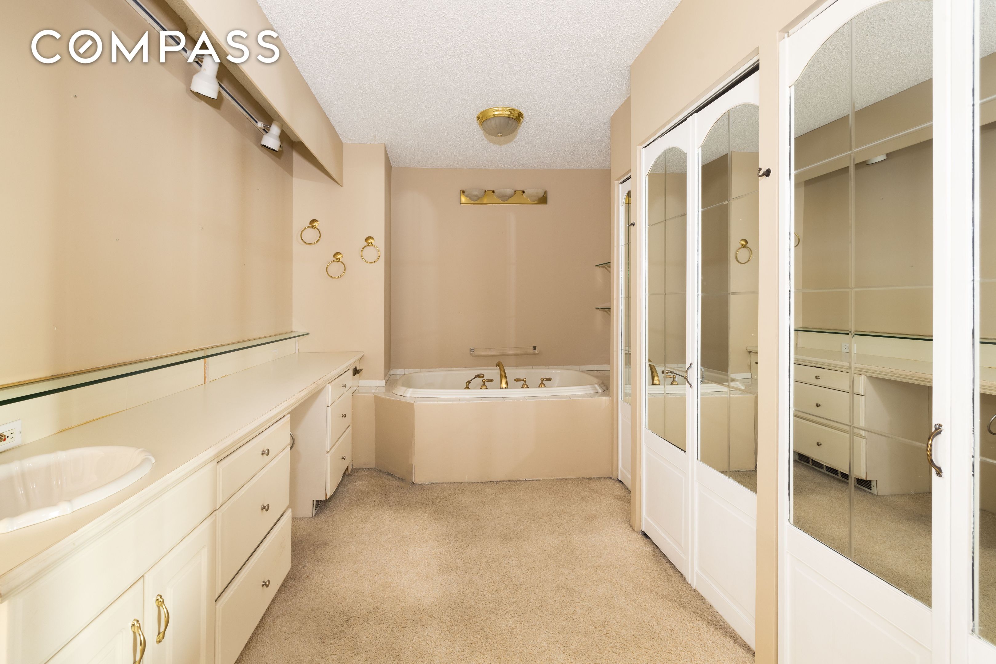 #16 photo, 20 W 64th Street, マンハッタン Upper West Side , NY 10023