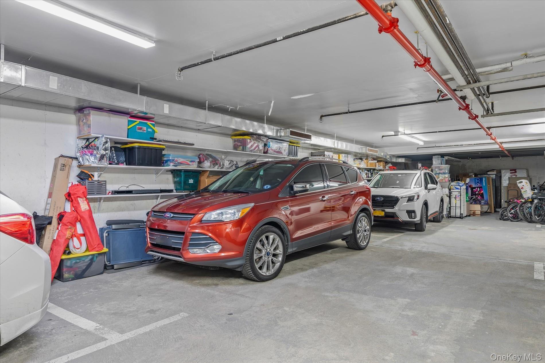 #14 photo, 66-41 69th Street, クイーンズ区 Middle Village , NY 11379