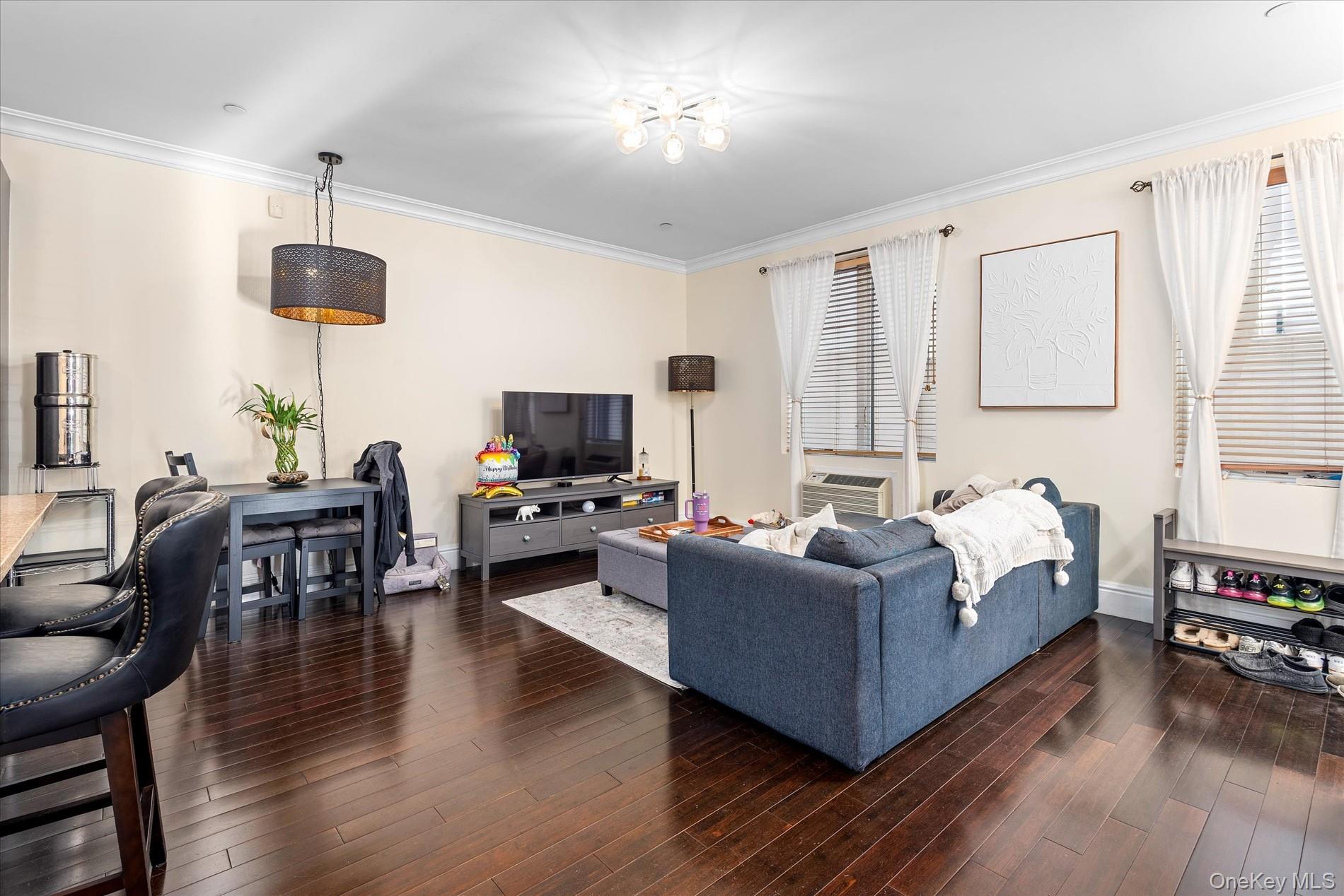 #2 photo, 66-41 69th Street, クイーンズ区 Middle Village , NY 11379