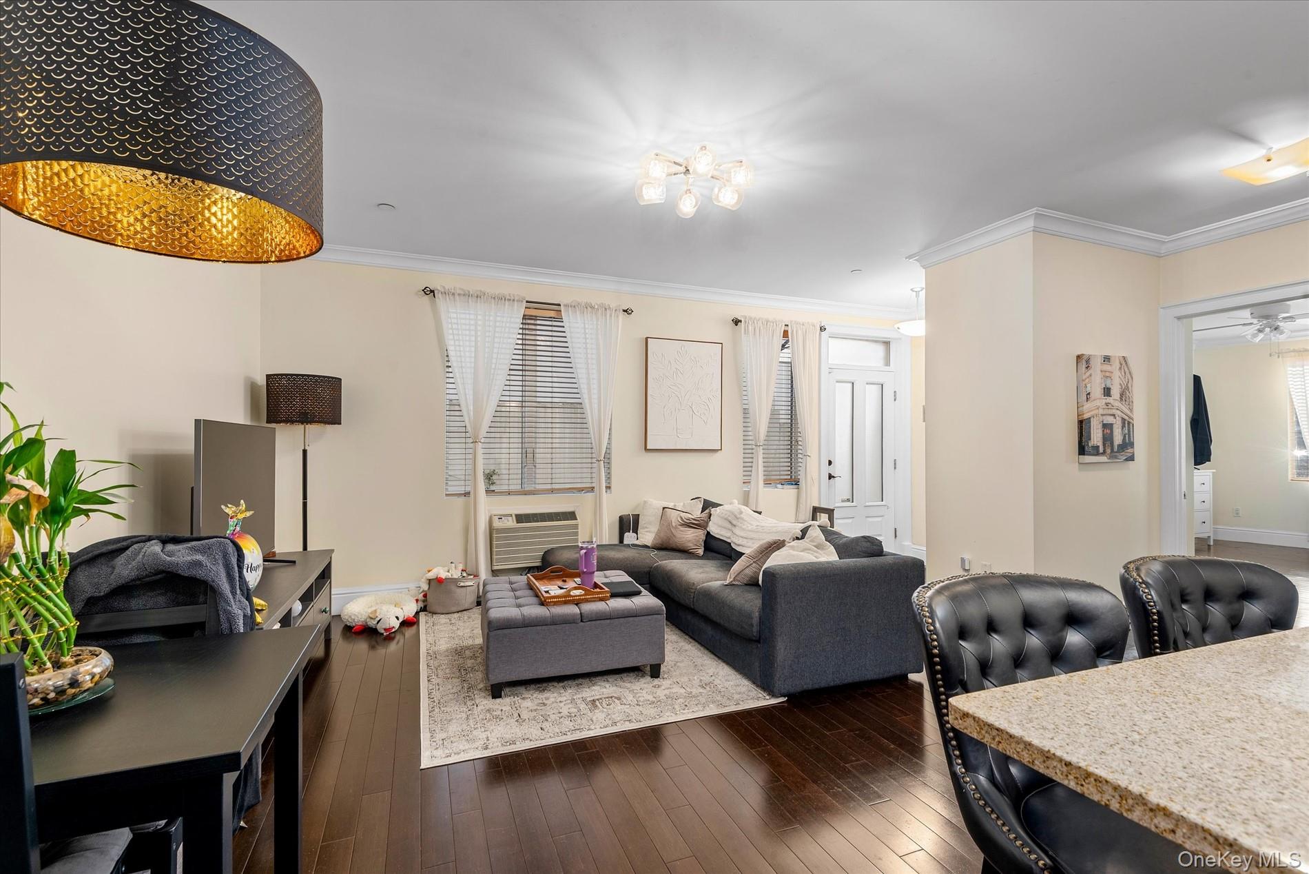 #4 photo, 66-41 69th Street, クイーンズ区 Middle Village , NY 11379