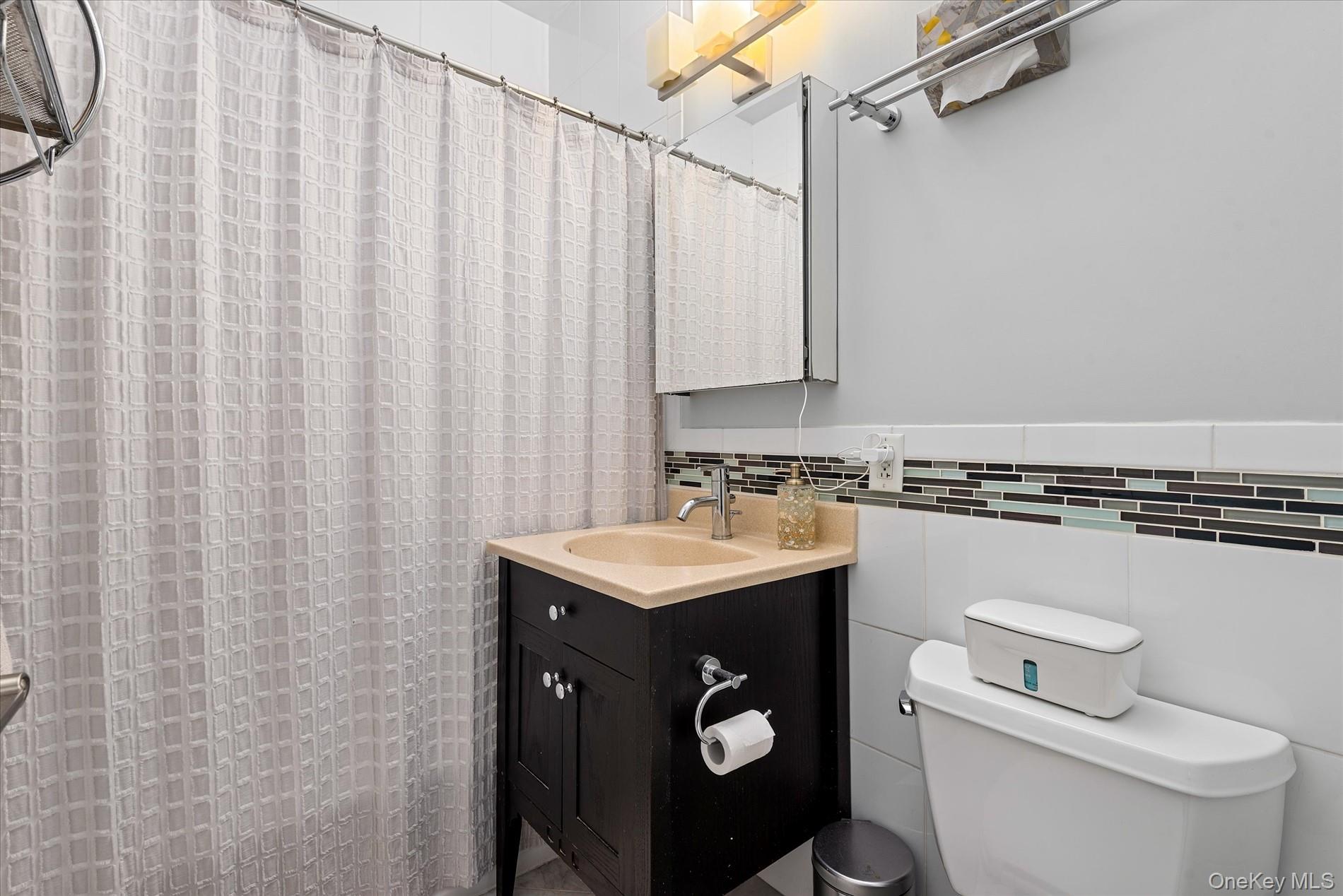 #9 photo, 66-41 69th Street, クイーンズ区 Middle Village , NY 11379