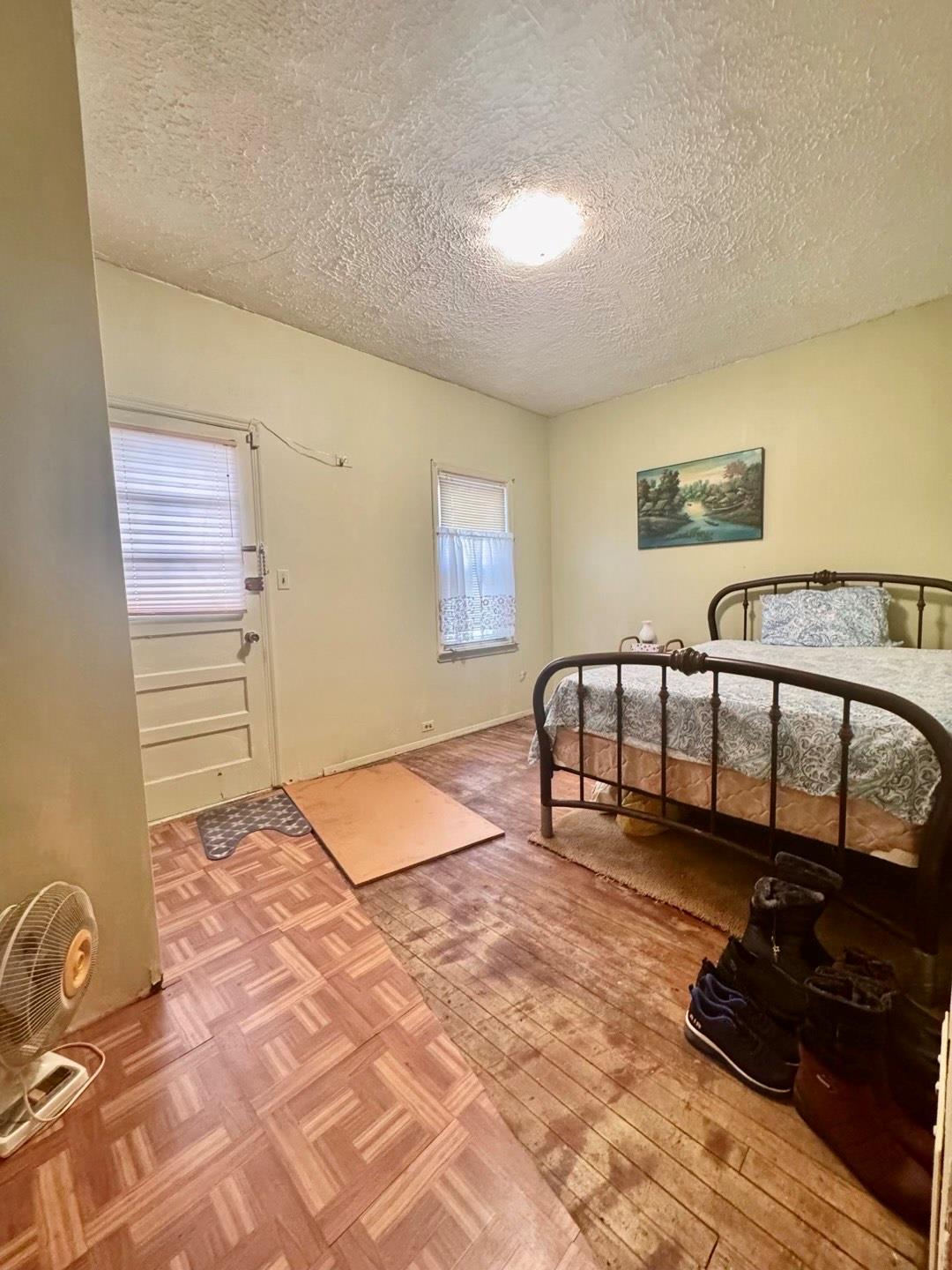 #4 photo, 80-21 86 Avenue, קווינס Woodhaven , NY 11421