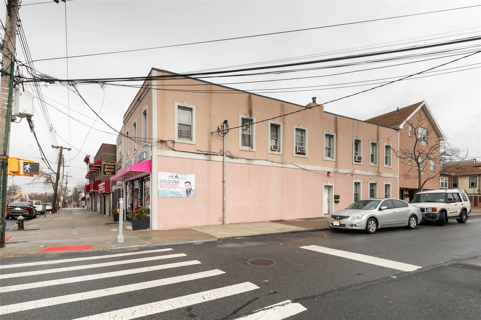 #2 photo, 3121 East Tremont Ave, ブロンクス区 Bronx , NY 10461