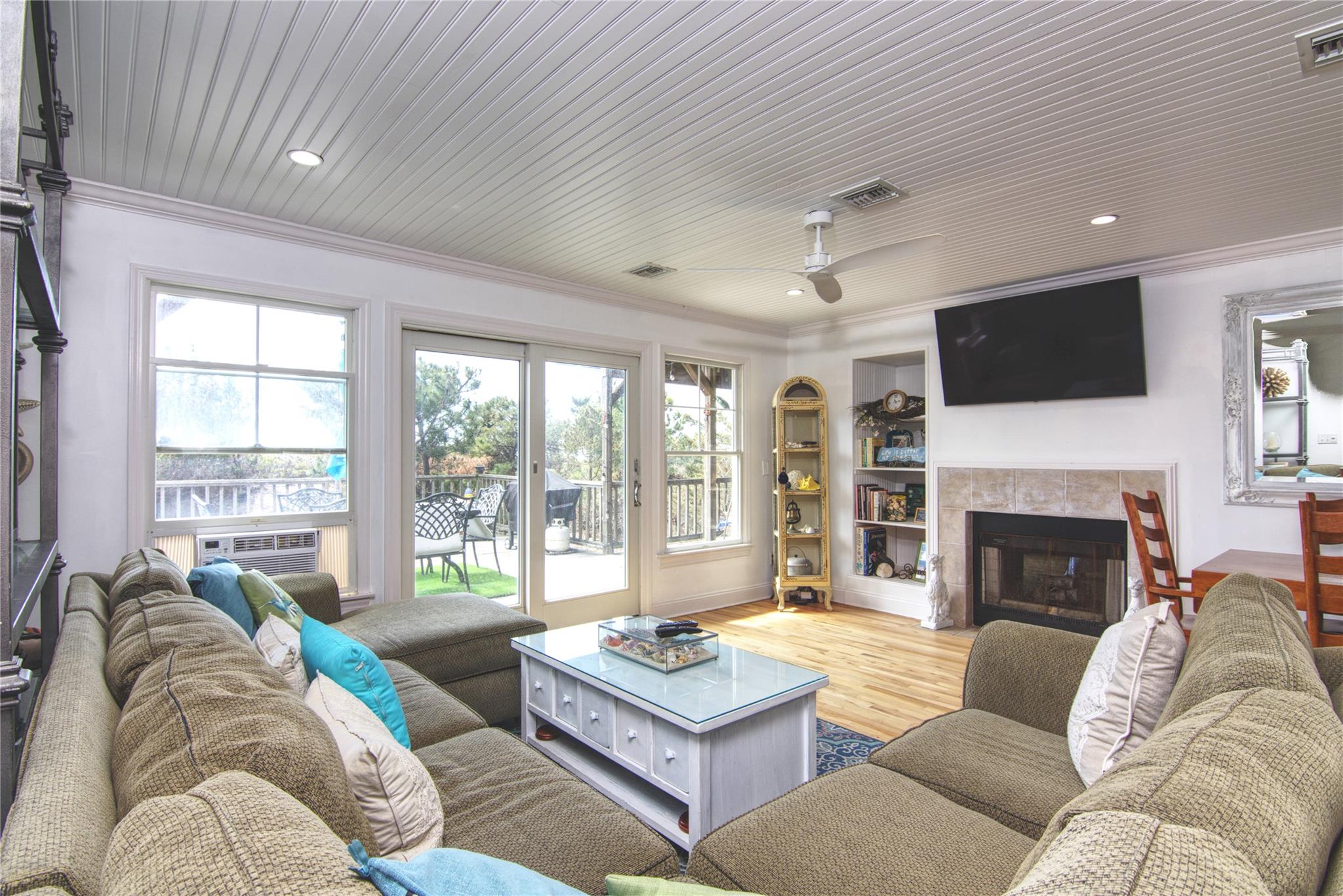 #11 photo, 301 Lewis Walk, サフォーク郡 Cherry Grove , NY 11782