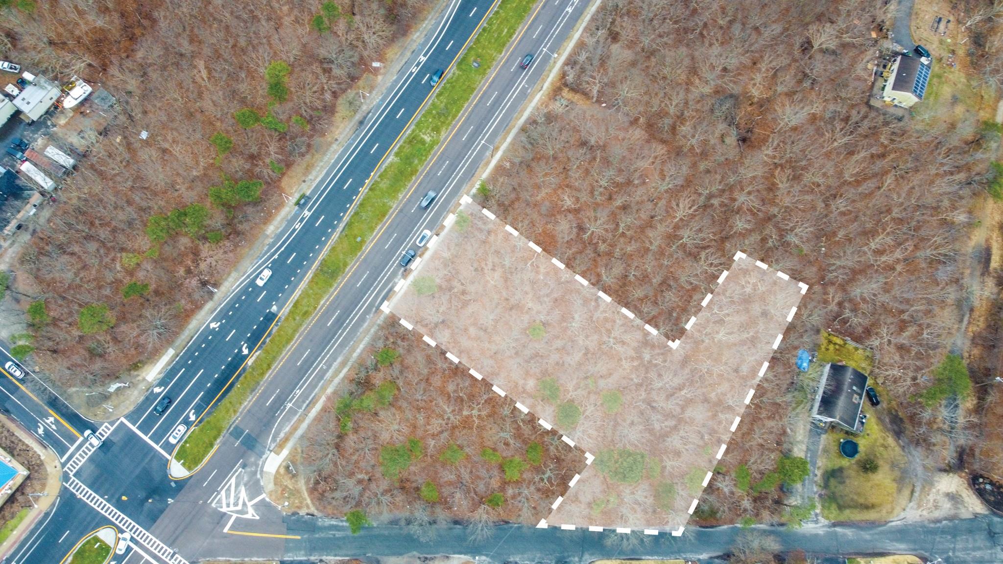 #4 photo, 8 & 11 William Floyd Parkway, サフォーク郡 Mastic , NY 11950