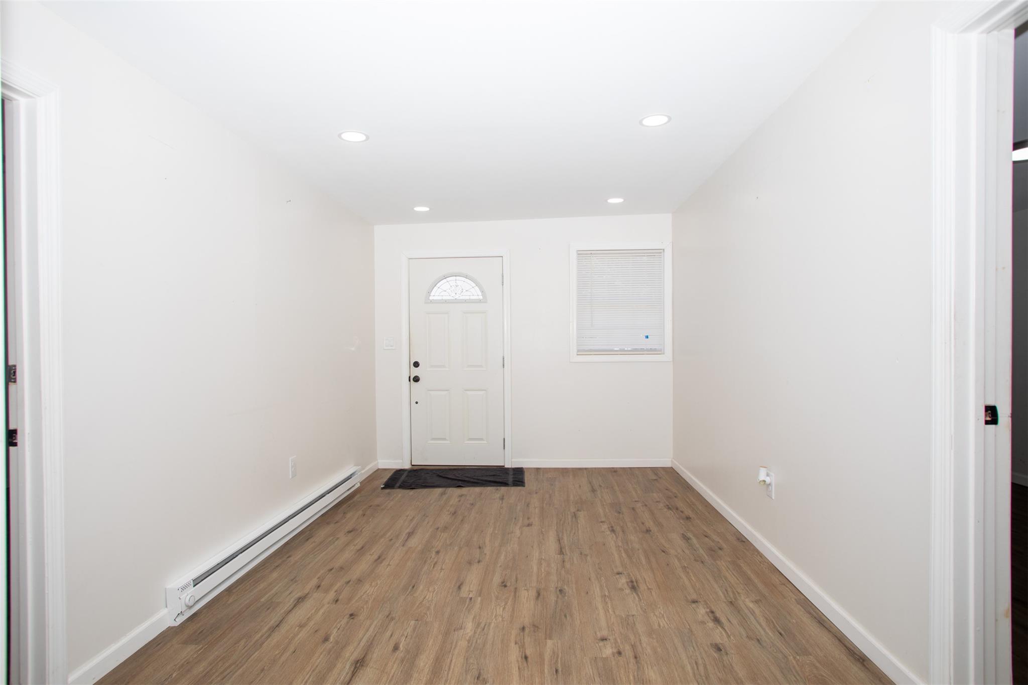 #14 photo, 4A Ralph Avenue, サフォーク郡 Brentwood , NY 11717