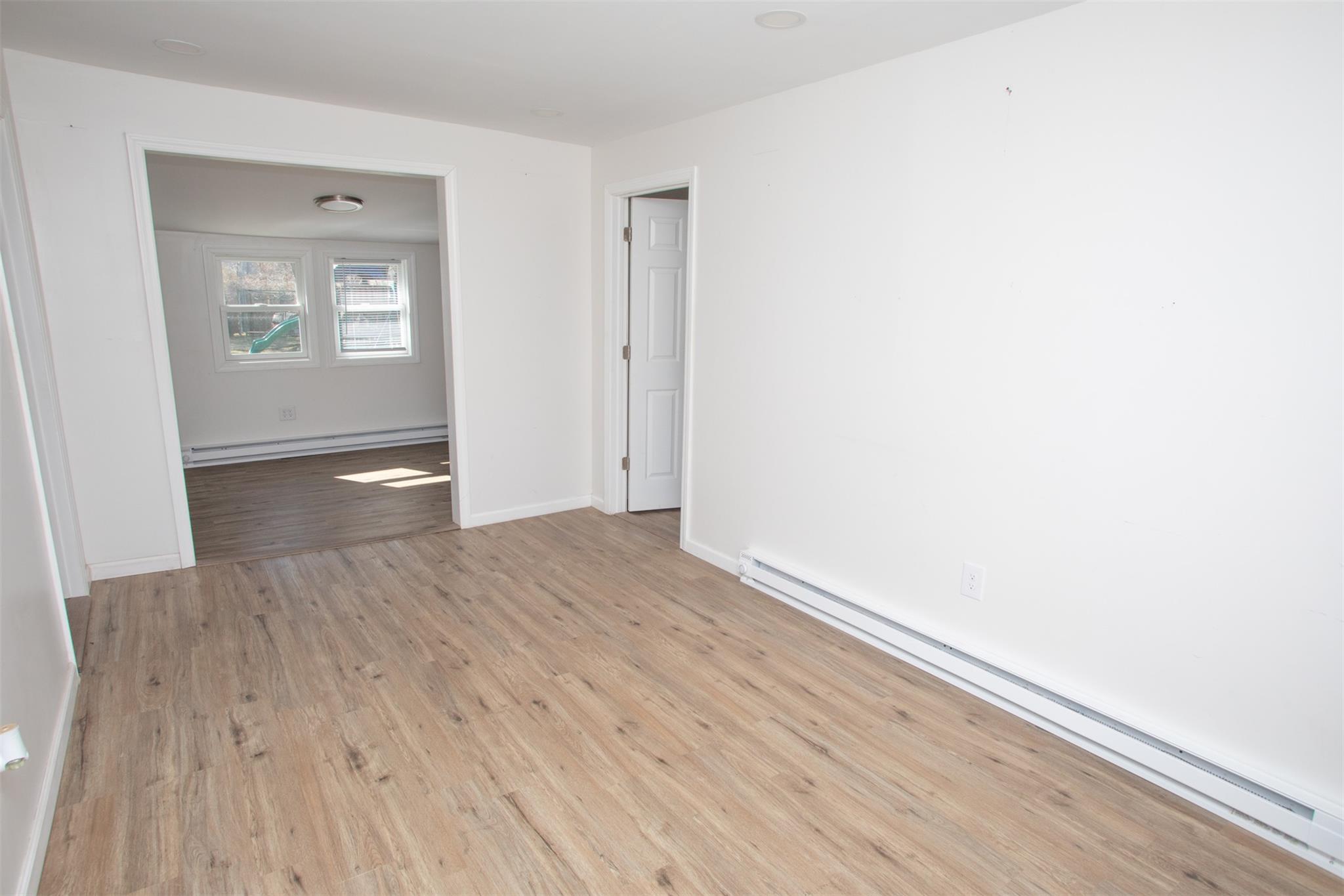 #6 photo, 4A Ralph Avenue, サフォーク郡 Brentwood , NY 11717