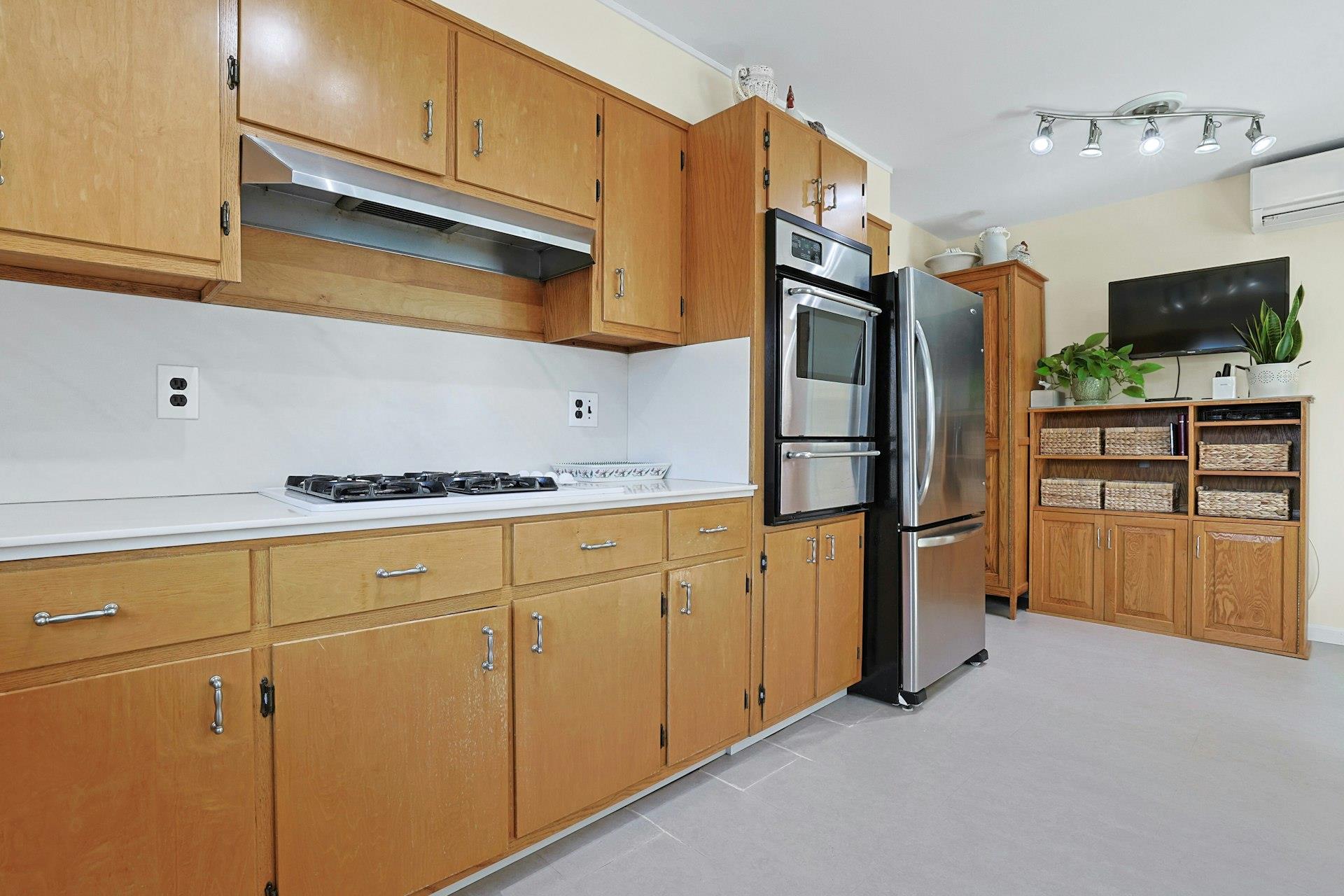 #13 photo, 24 Burnsdale Avenue, 紐約州 Valhalla , NY 10595