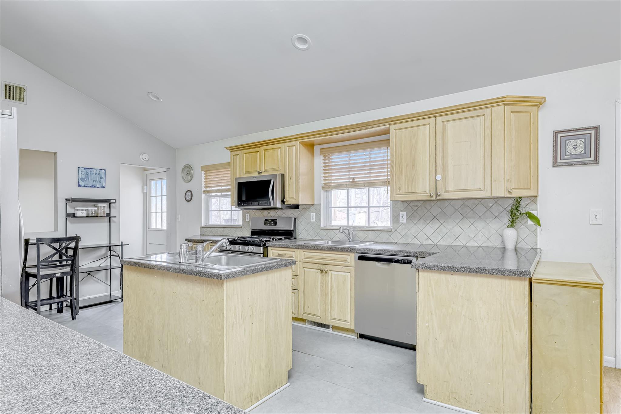 #8 photo, 19 Glenbrook Road, Monsey , NY 10952