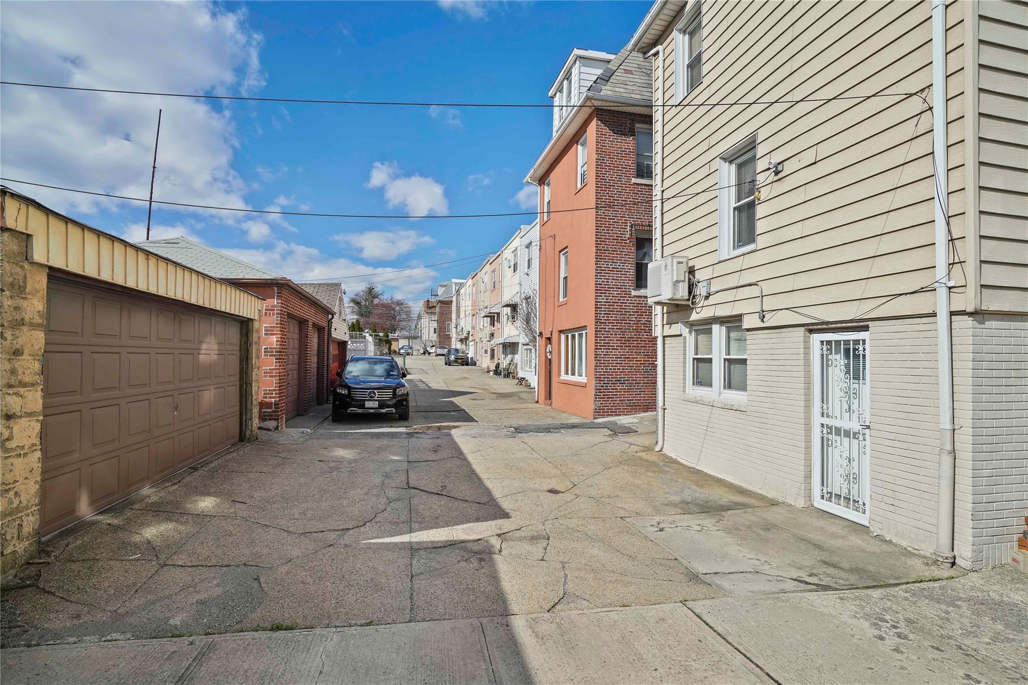 #5 photo, 53-24 66 Street, Maspeth , NY 11378