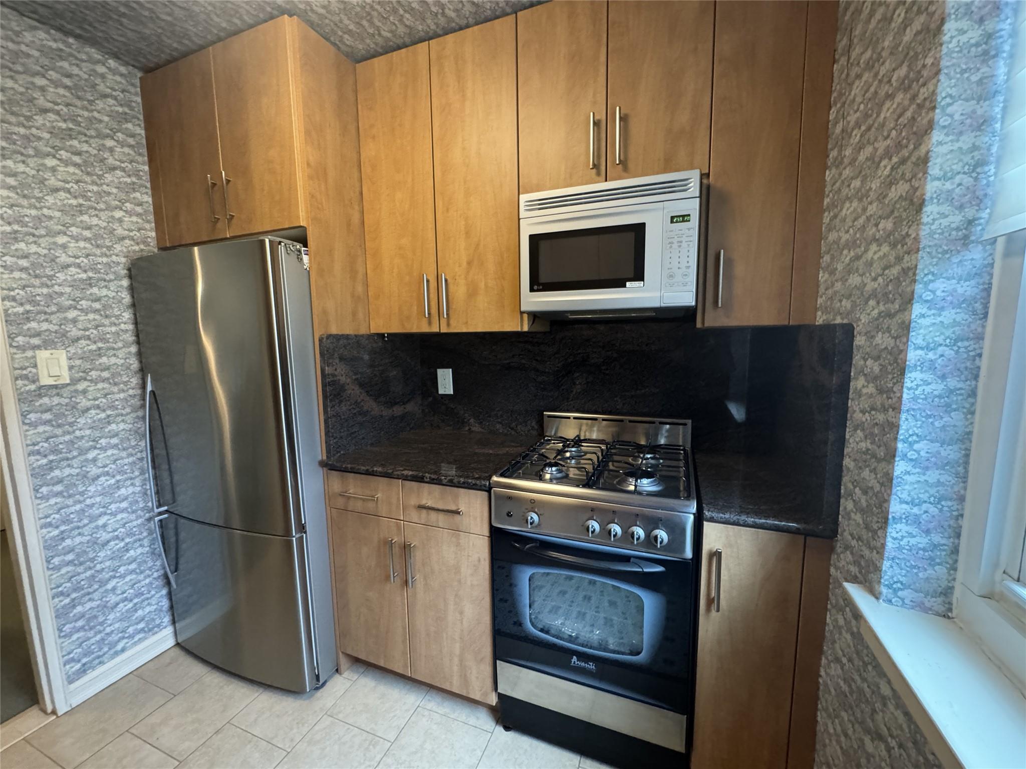 #10 photo, 150-35 70th Rd, Flushing , NY 11367