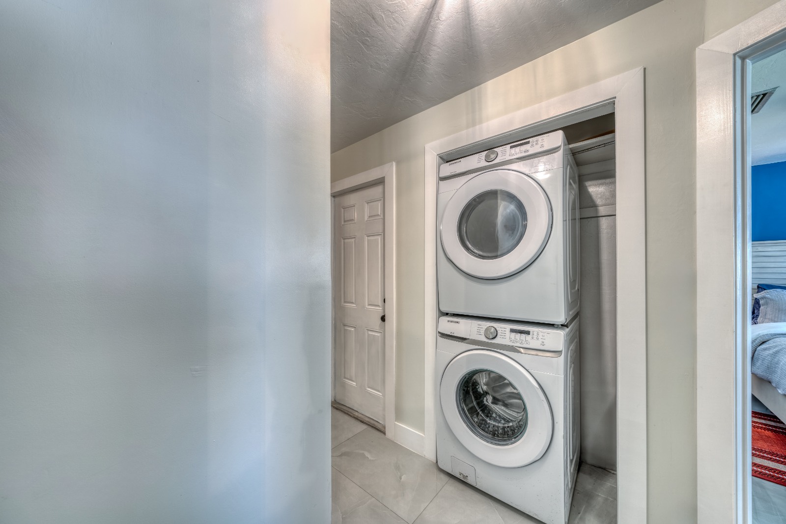 #25 photo, 4610 SE 1st Place, Cape Coral , NY 33904