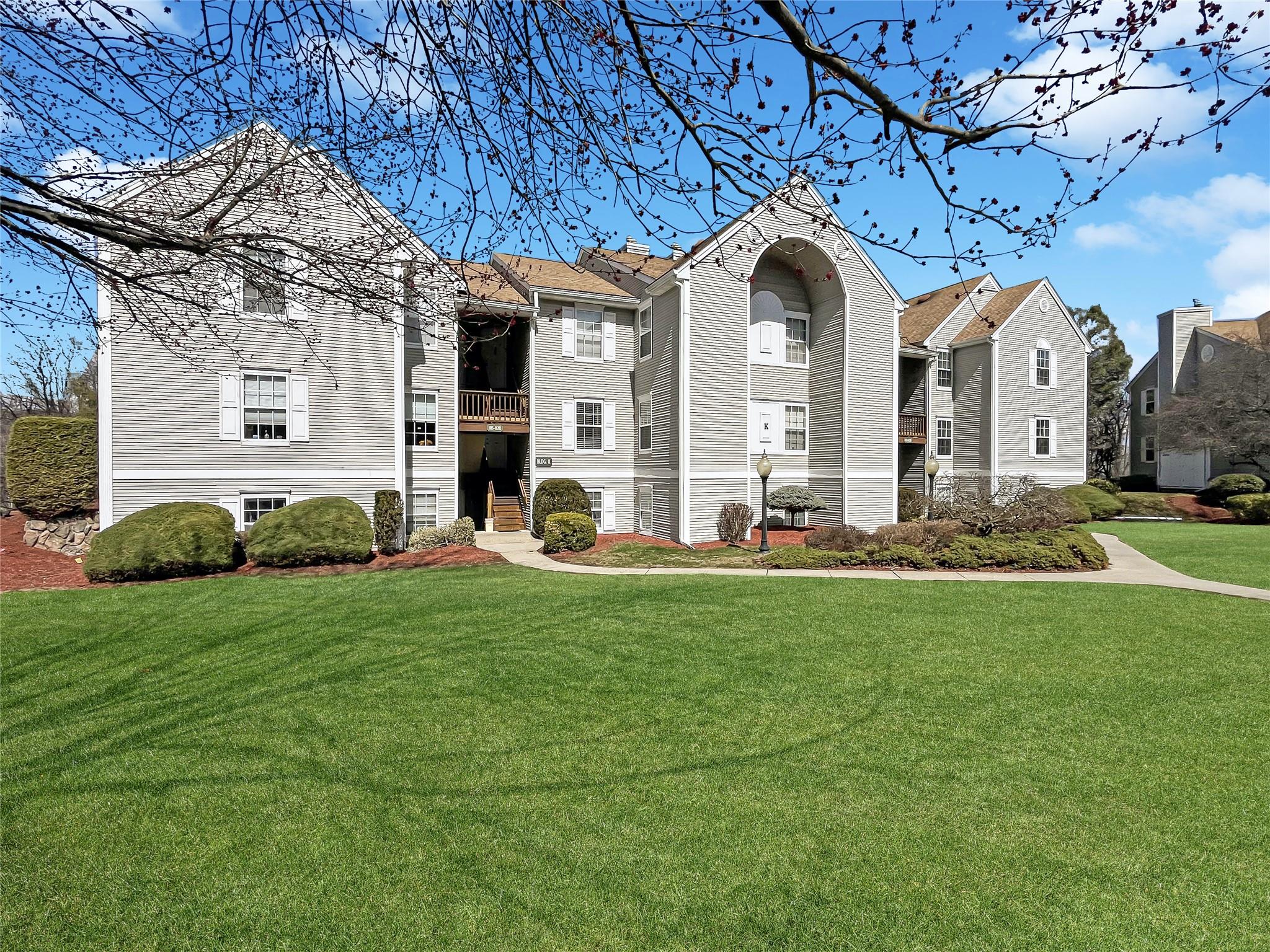 #3 photo, 1121 Washington Green, New Windsor , NY 12553