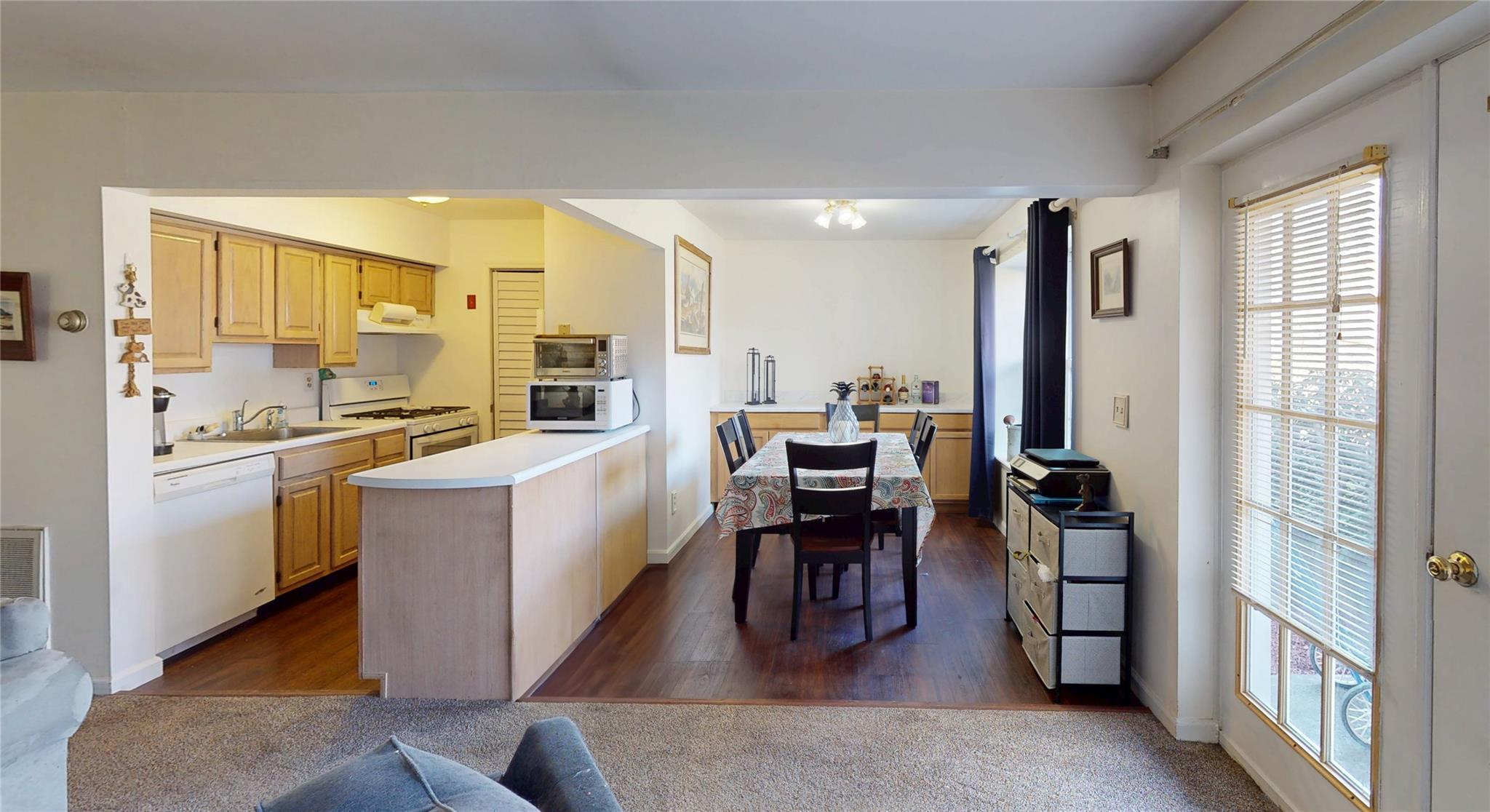 #8 photo, 1121 Washington Green, New Windsor , NY 12553