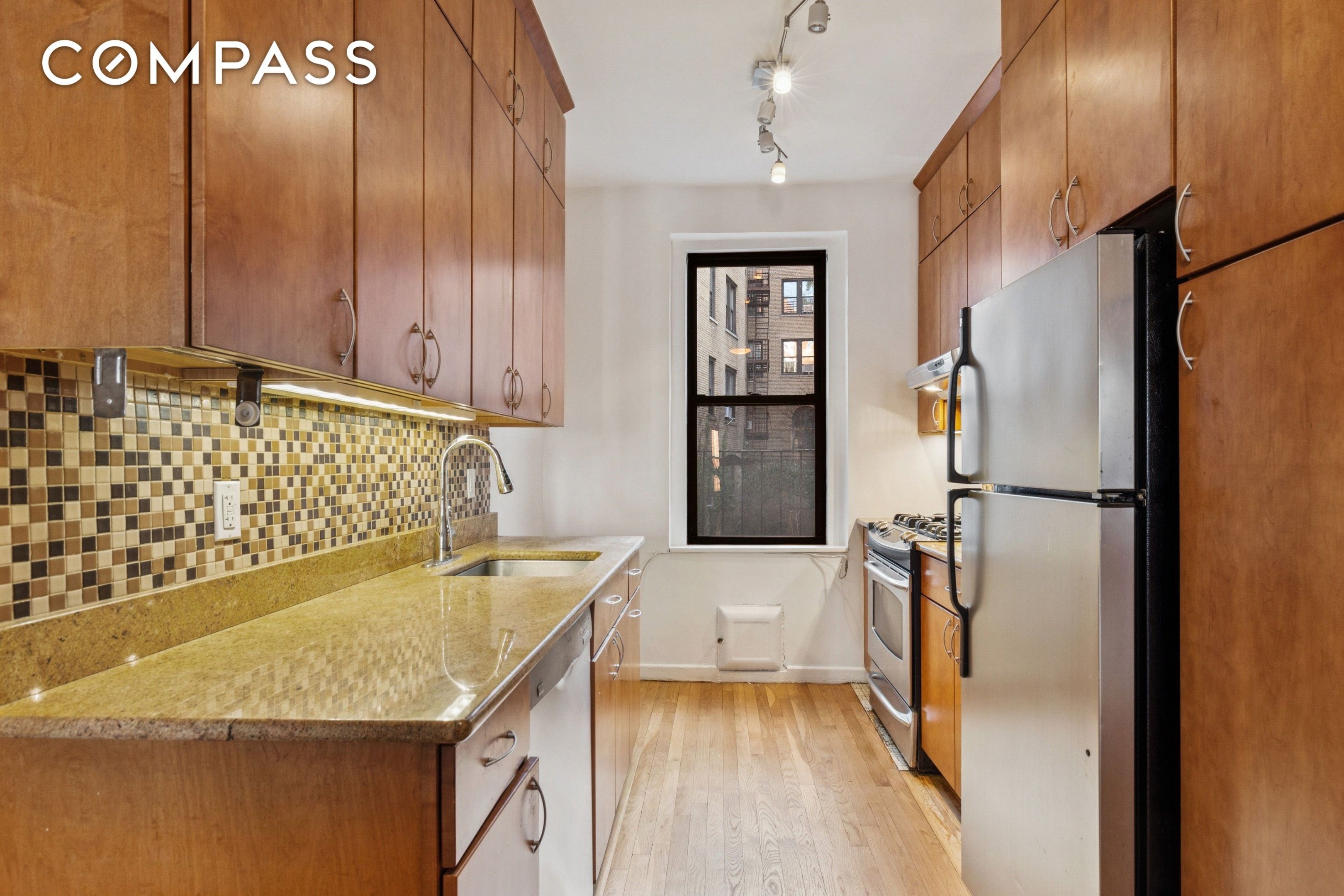 #9 photo, 115 Cabrini Boulevard, マンハッタン Hudson Heights , NY 10033