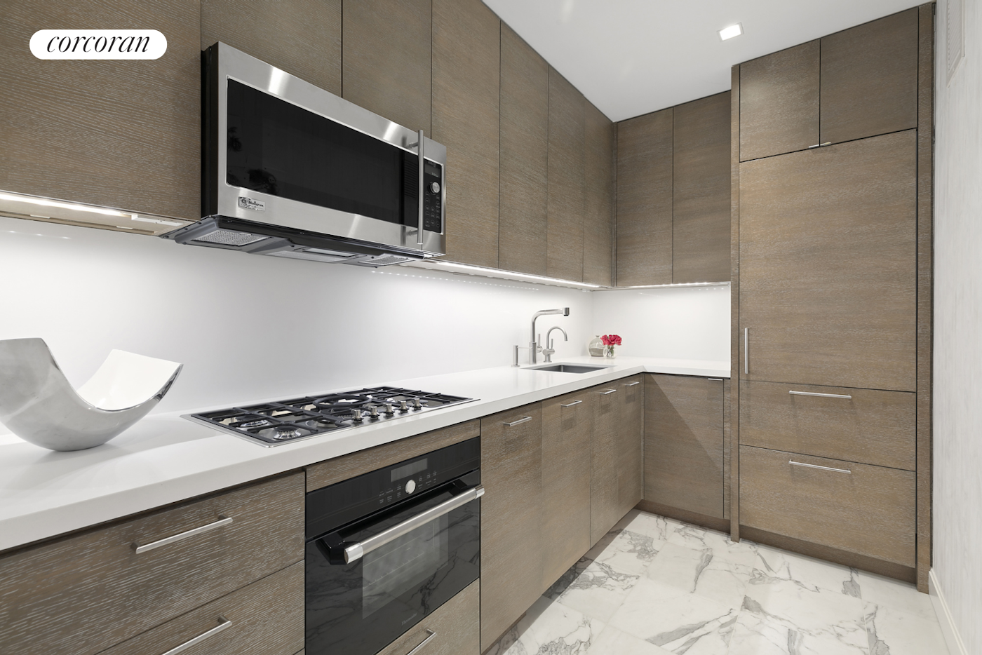 #7 photo, 785 5TH Avenue, マンハッタン Lenox Hill , NY 10022