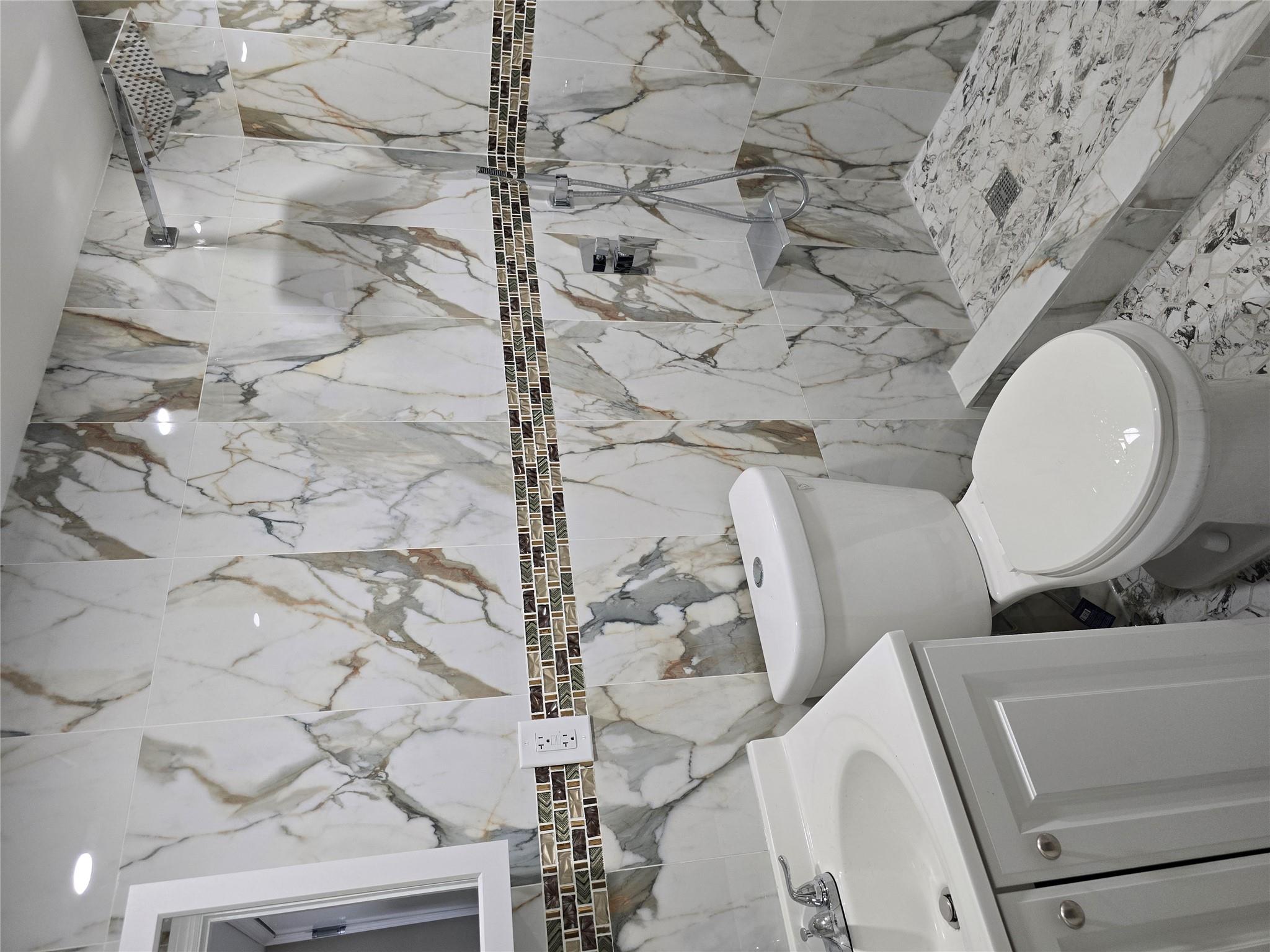 #19 photo, 105-13 171st Street, Jamaica , NY 11433