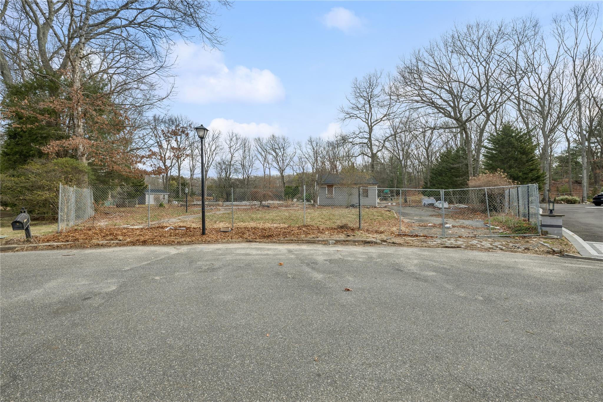 #5 photo, 9 Jeanine Court, Dix Hills , NY 11746