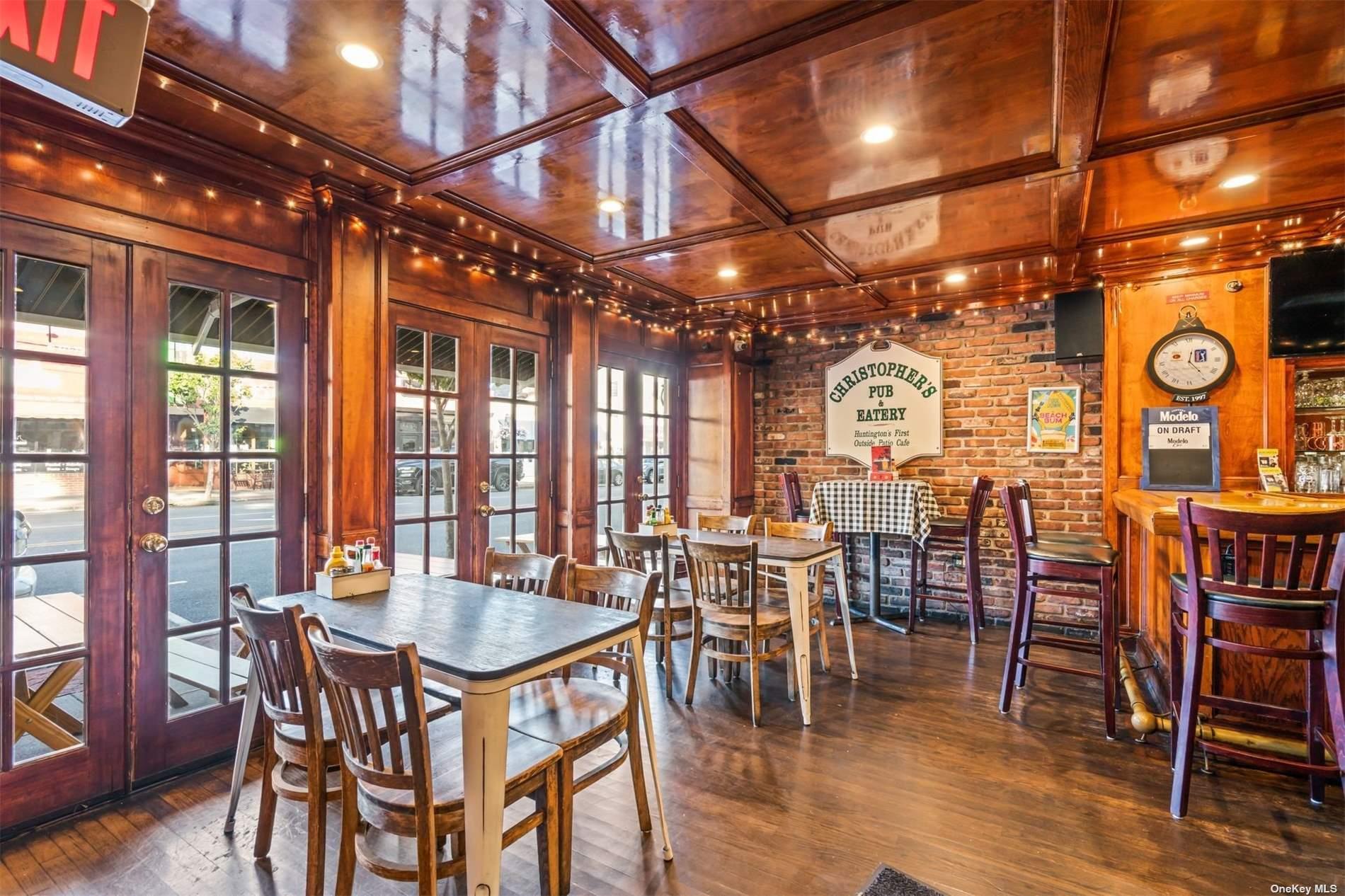 #2 photo, 8 Wall Street, 东长岛 亨廷顿 Huntington , NY 11743