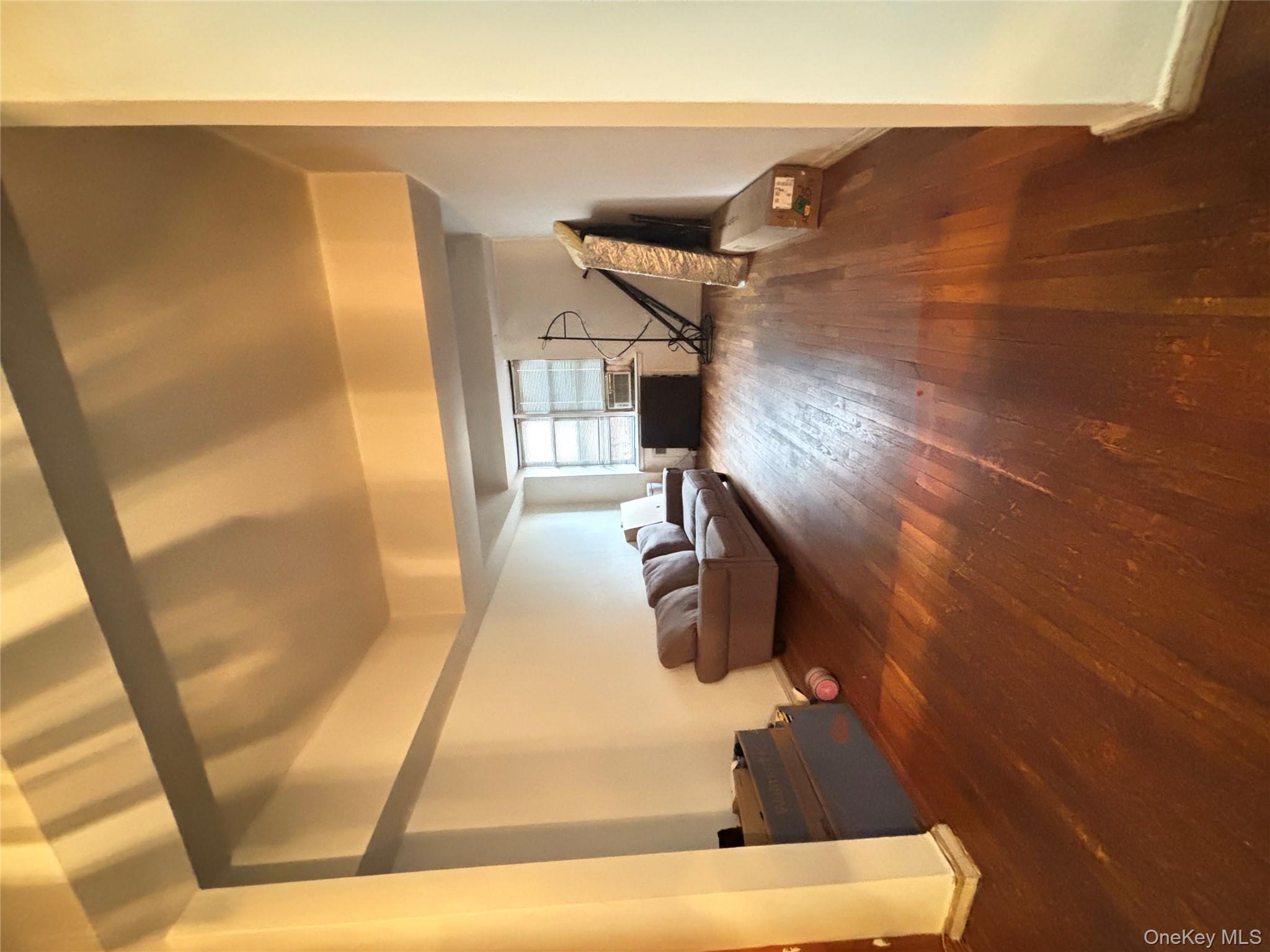 #12 photo, 740 E 232 Street, ブロンクス区 Bronx , NY 10466