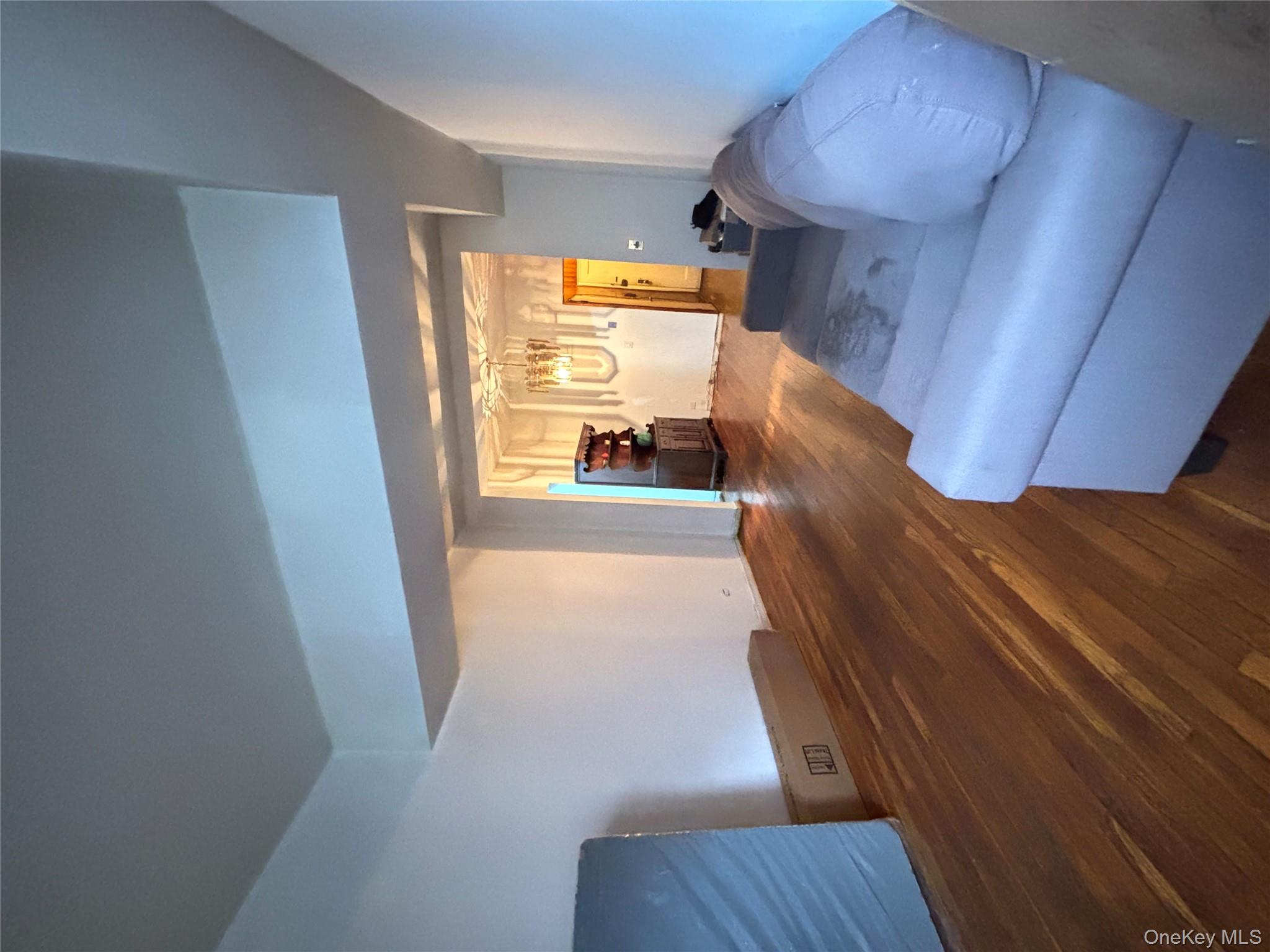 #13 photo, 740 E 232 Street, ブロンクス区 Bronx , NY 10466