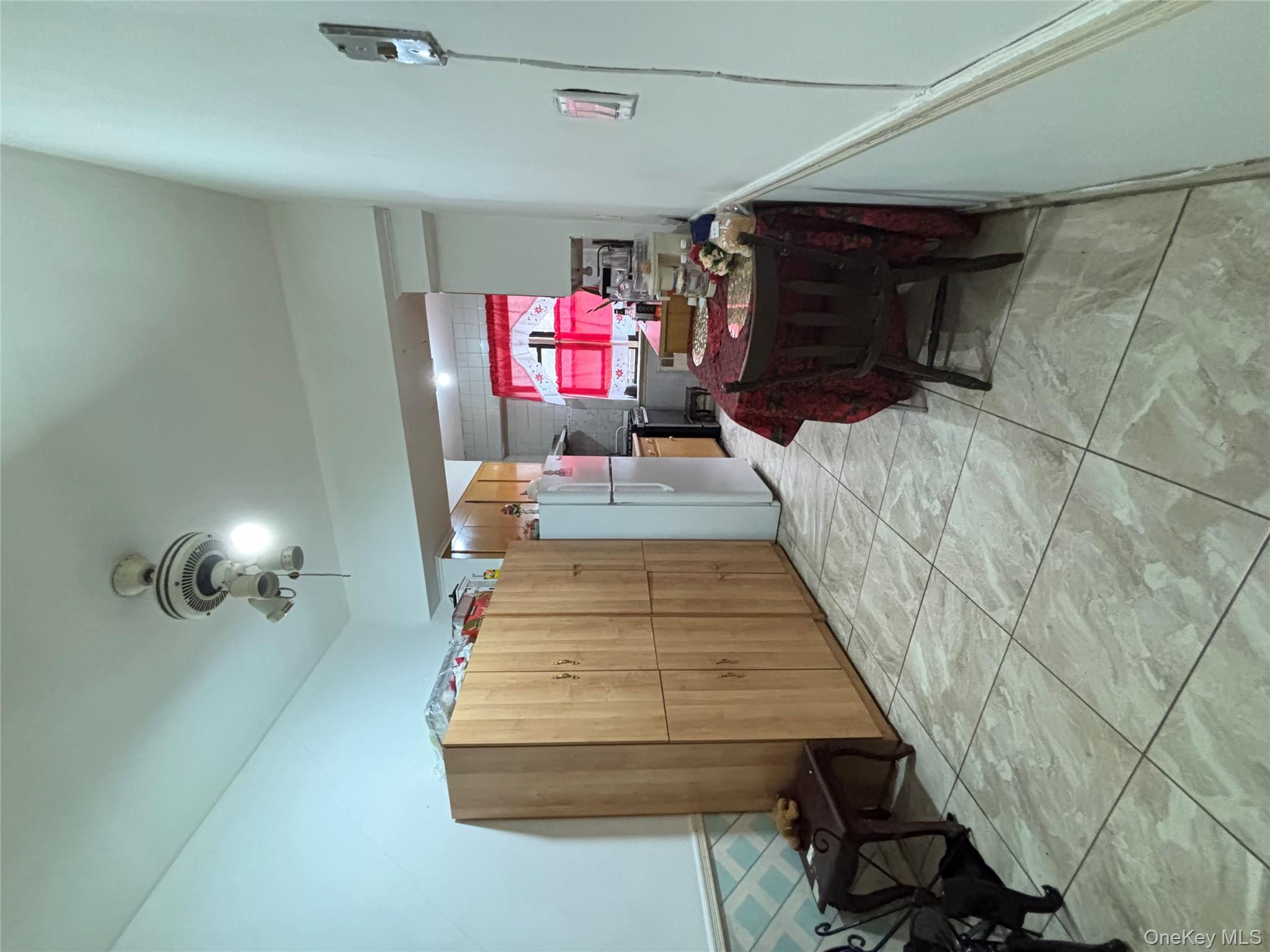 #15 photo, 740 E 232 Street, ブロンクス区 Bronx , NY 10466