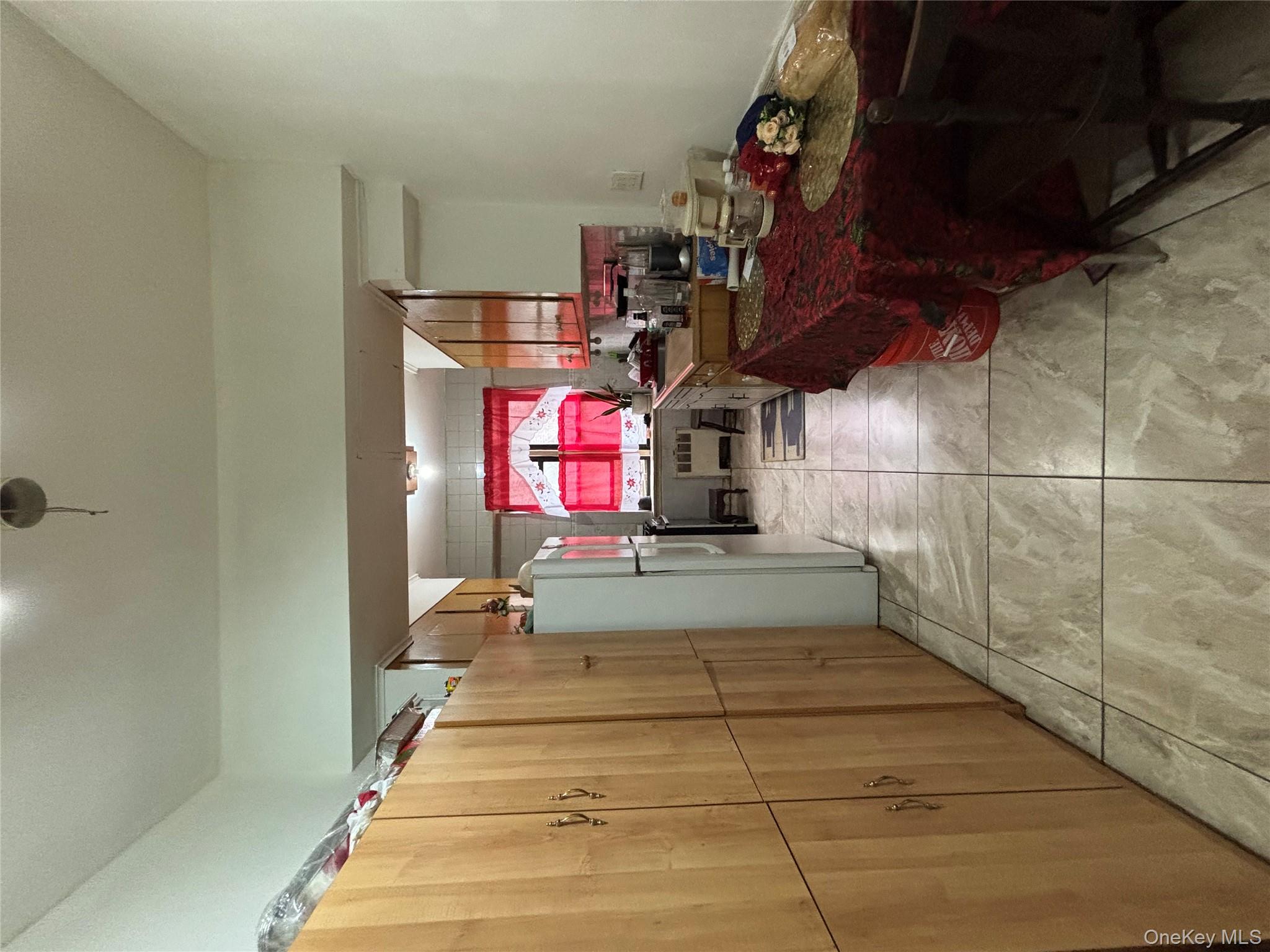 #16 photo, 740 E 232 Street, ブロンクス区 Bronx , NY 10466